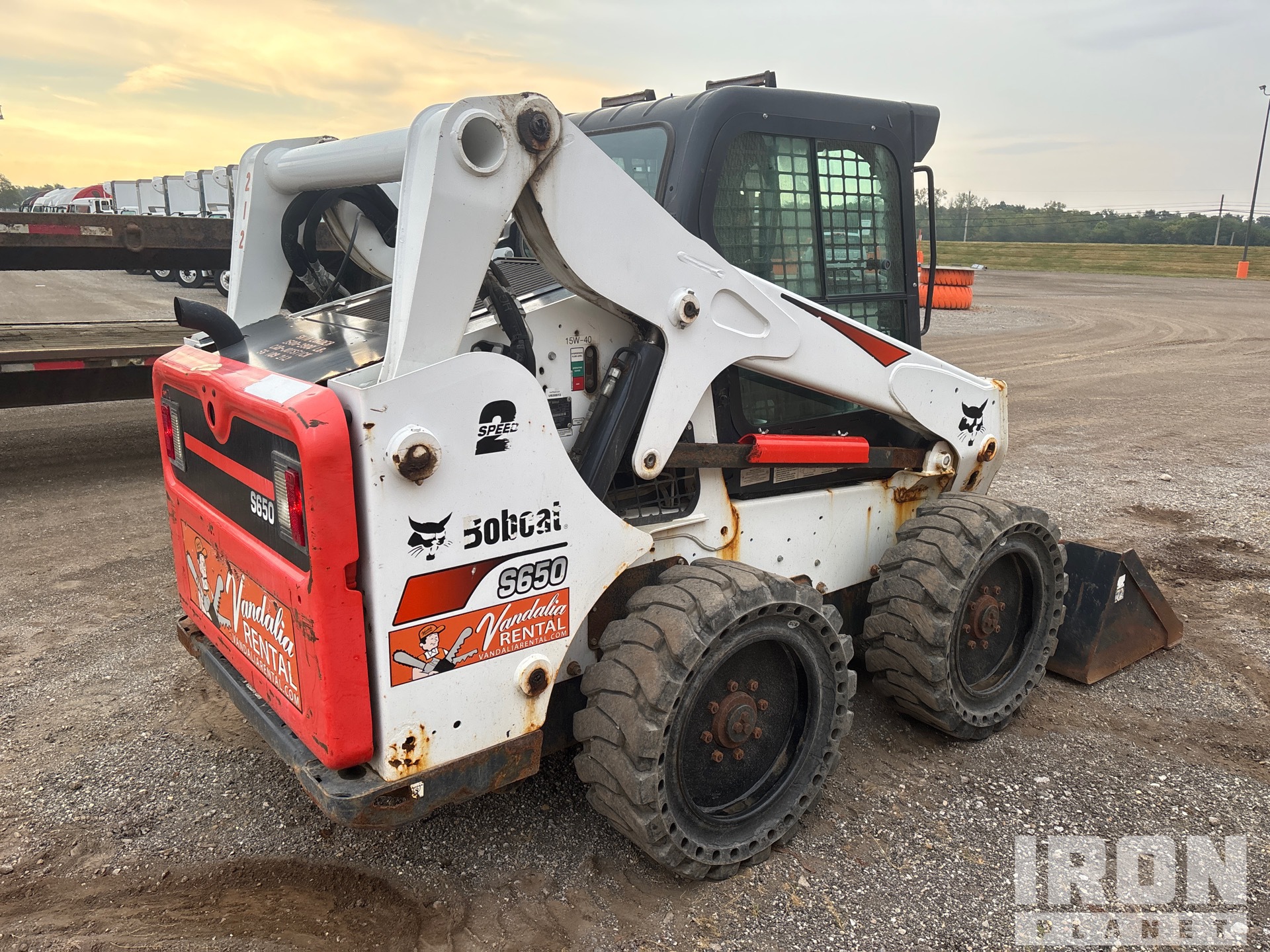 General Appearance with Picture, Right Rear Corner