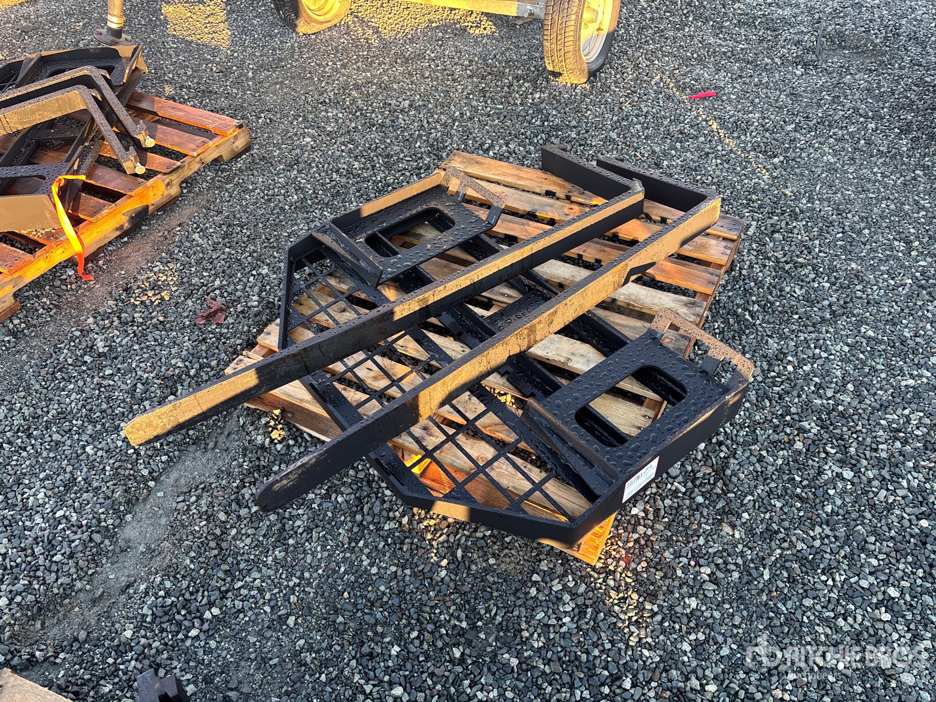 General Appearance with Image, coin avant gauche