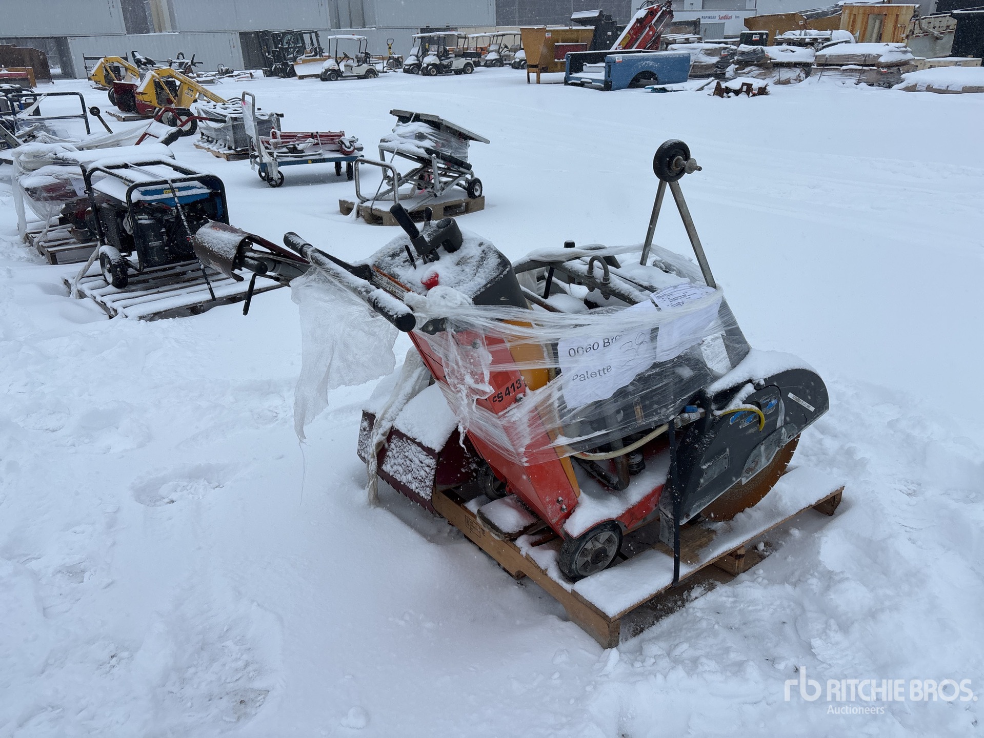 General Appearance with Foto, angolo anteriore sinistro