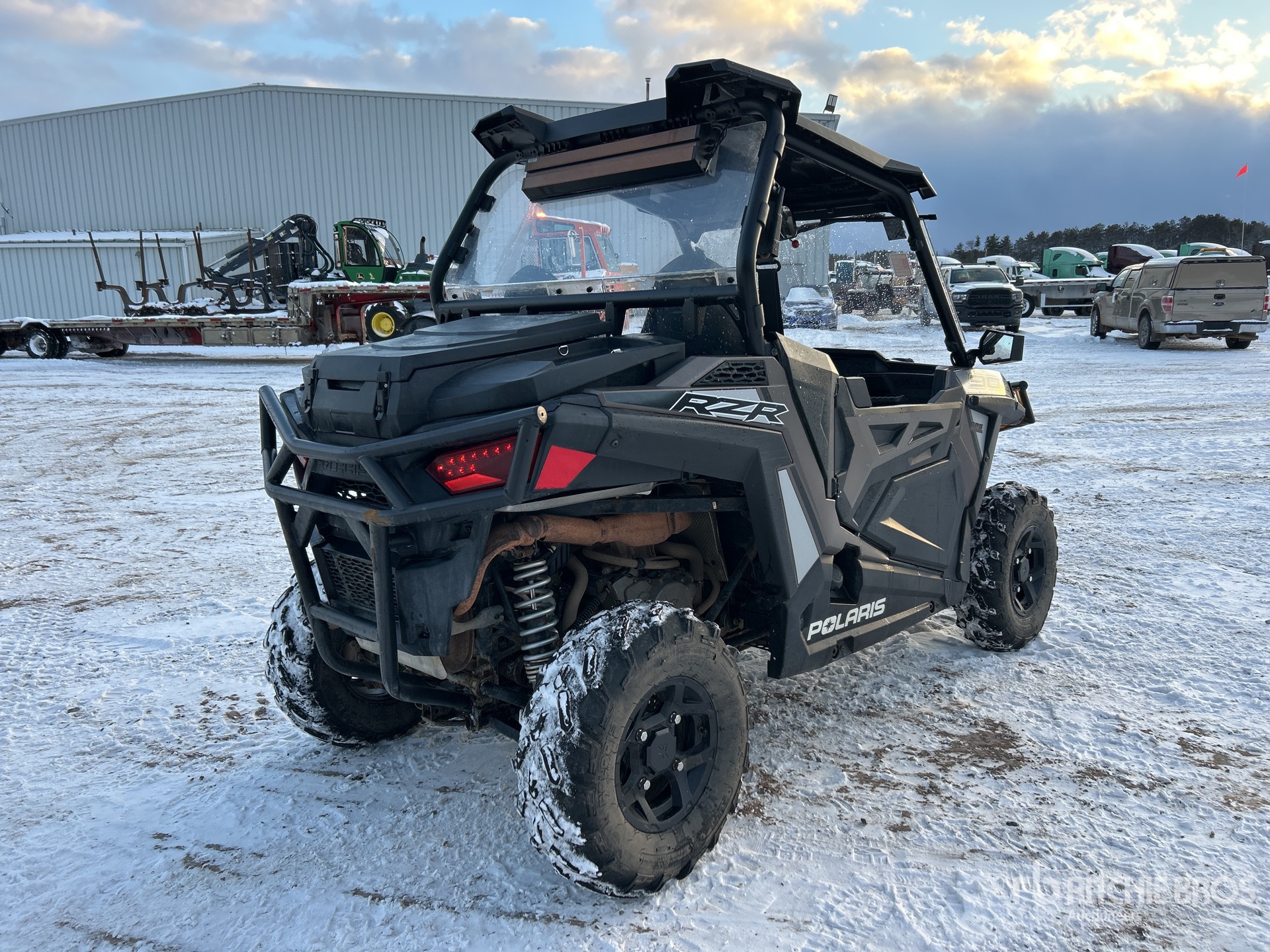 General Appearance with Picture, Right Rear Corner