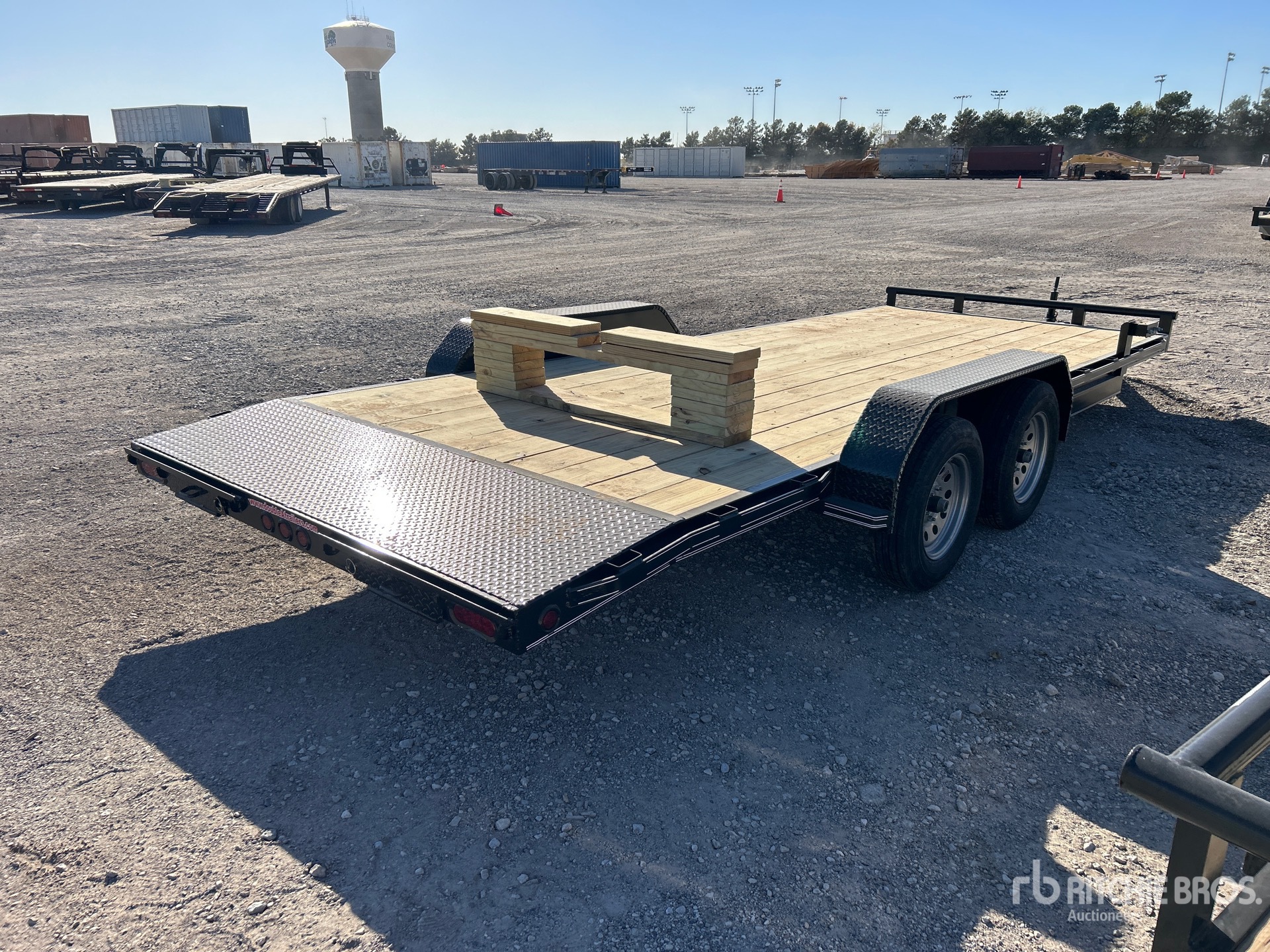 Aspect général with Image, coin arrière droit