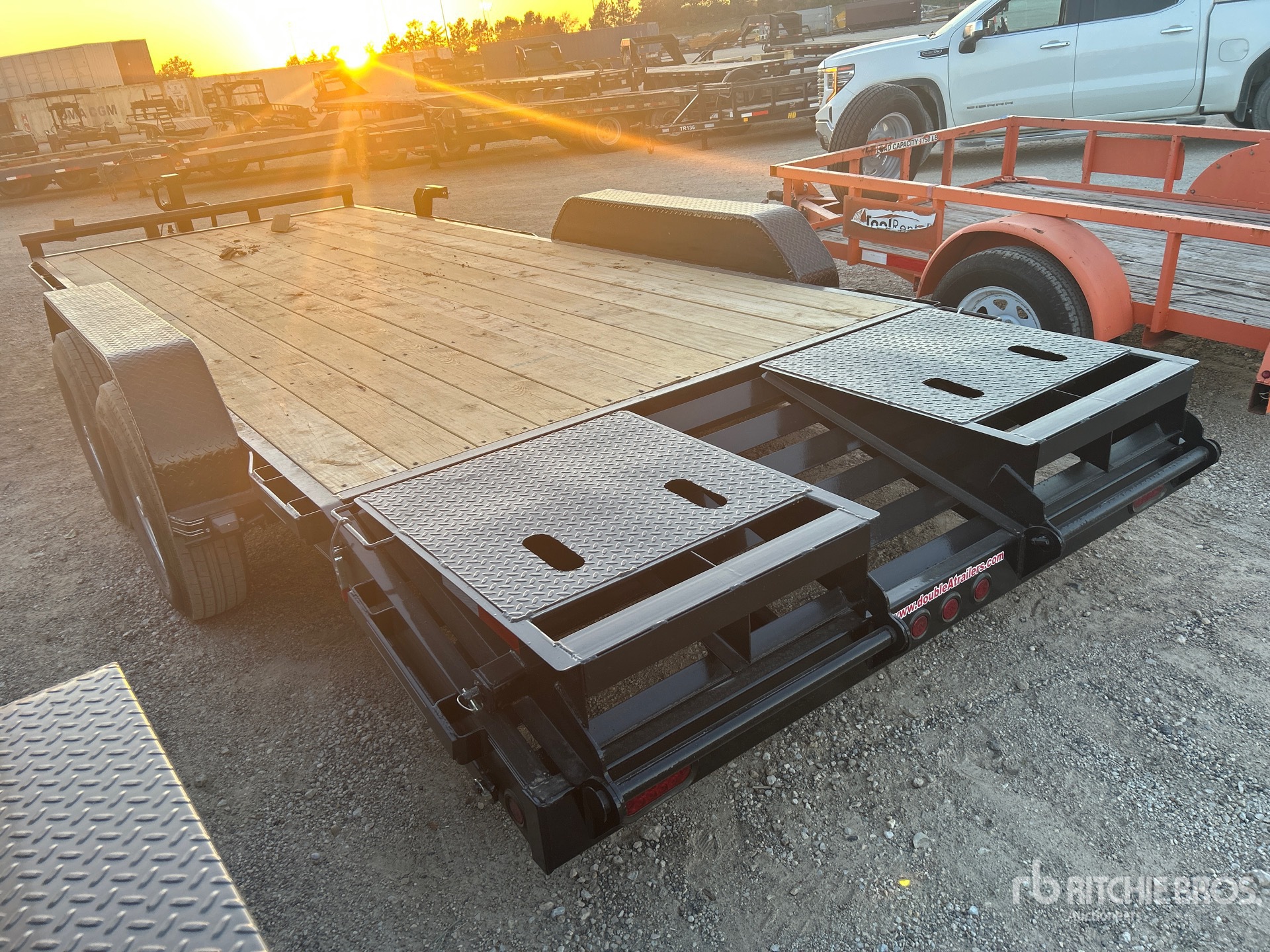 Aspect général with Image, coin arrière gauche