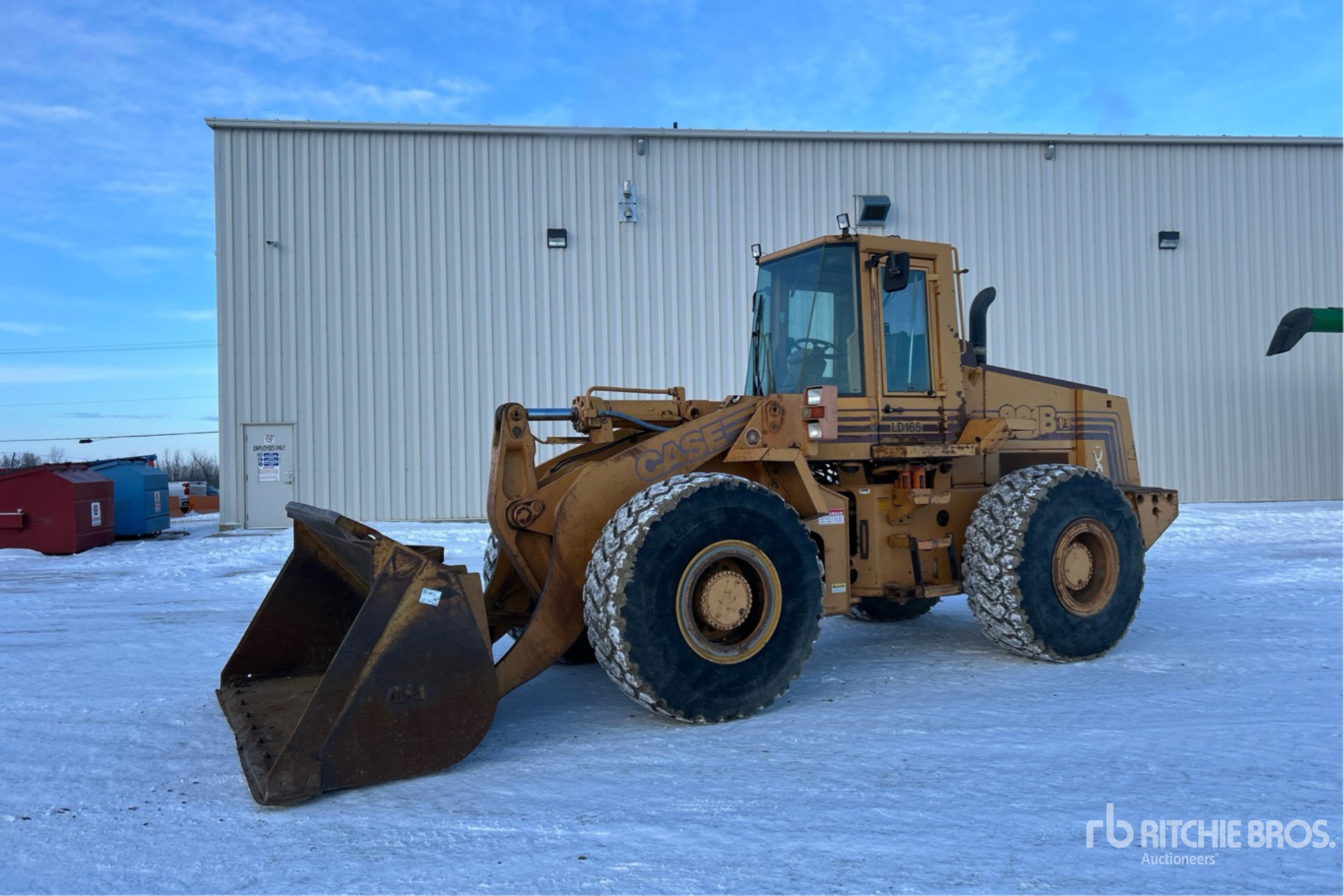 General Appearance with Picture, Left Front Corner