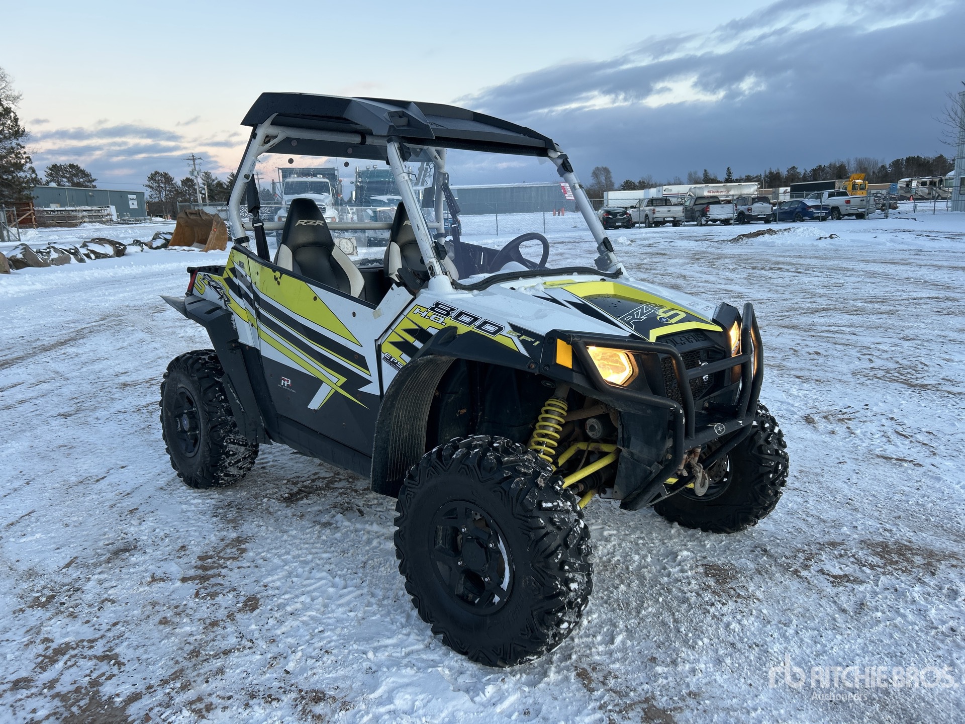 General Appearance with Picture, Right Front Corner