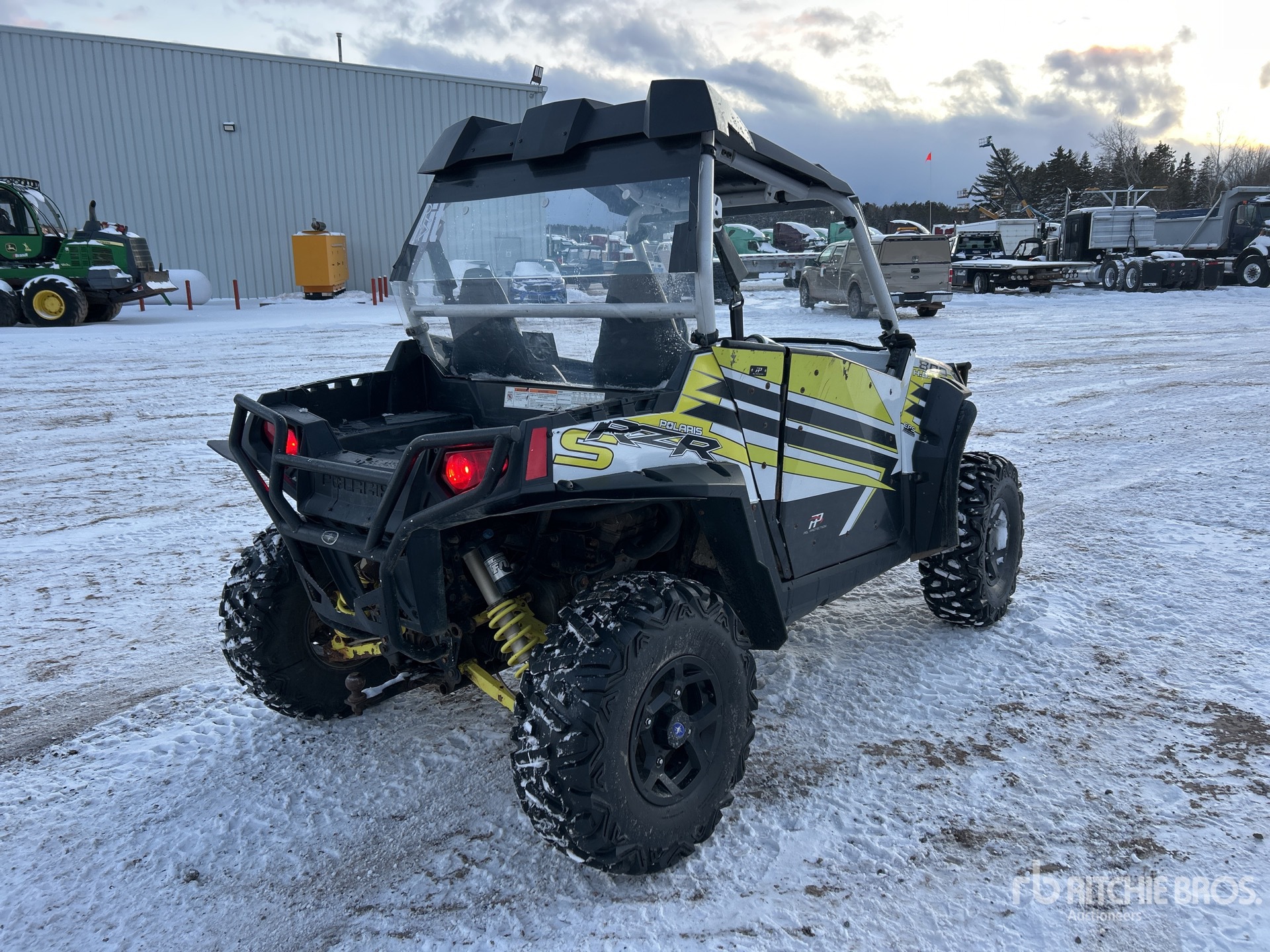 General Appearance with Picture, Right Rear Corner