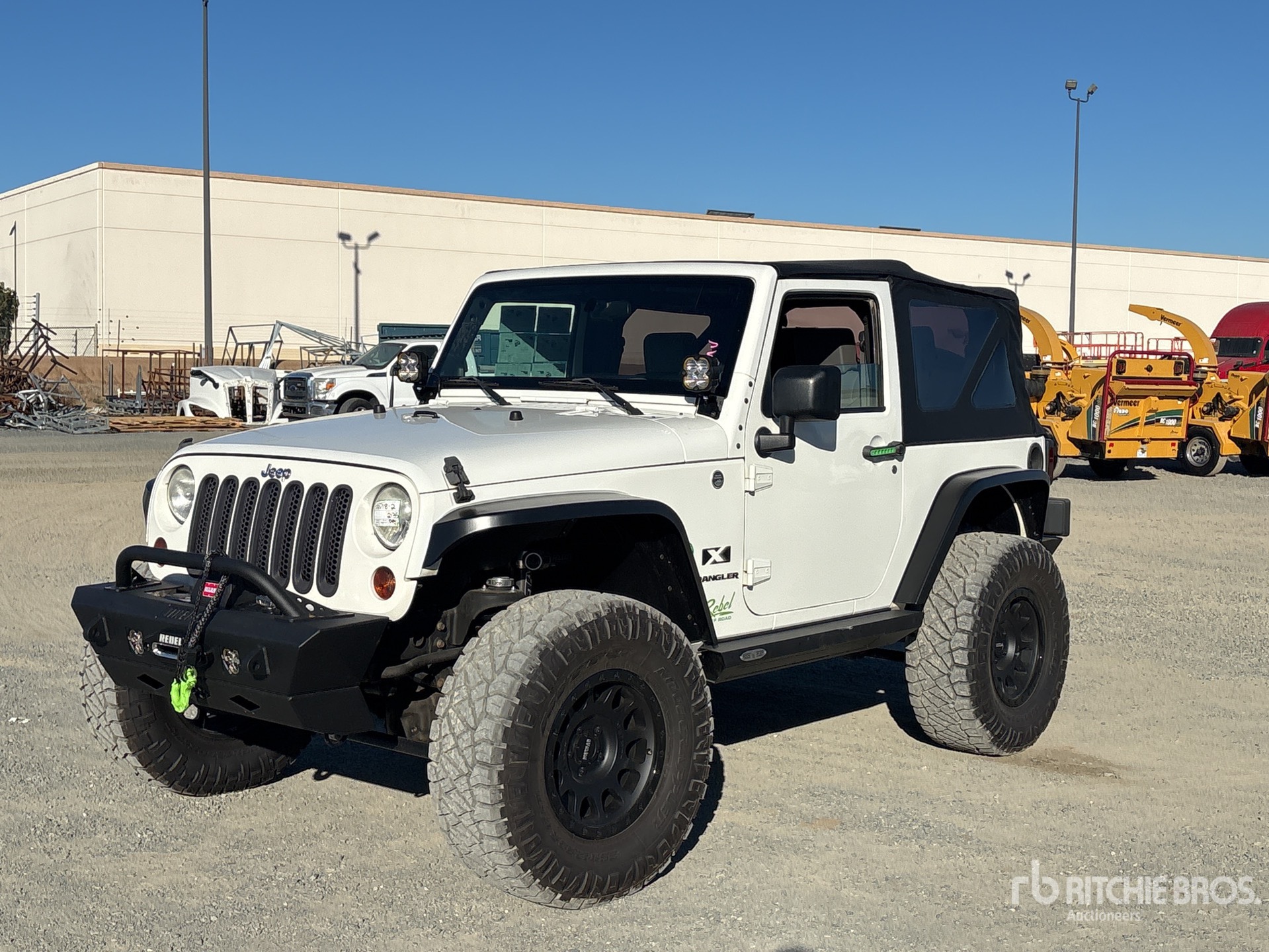 General Appearance with Featured Photo