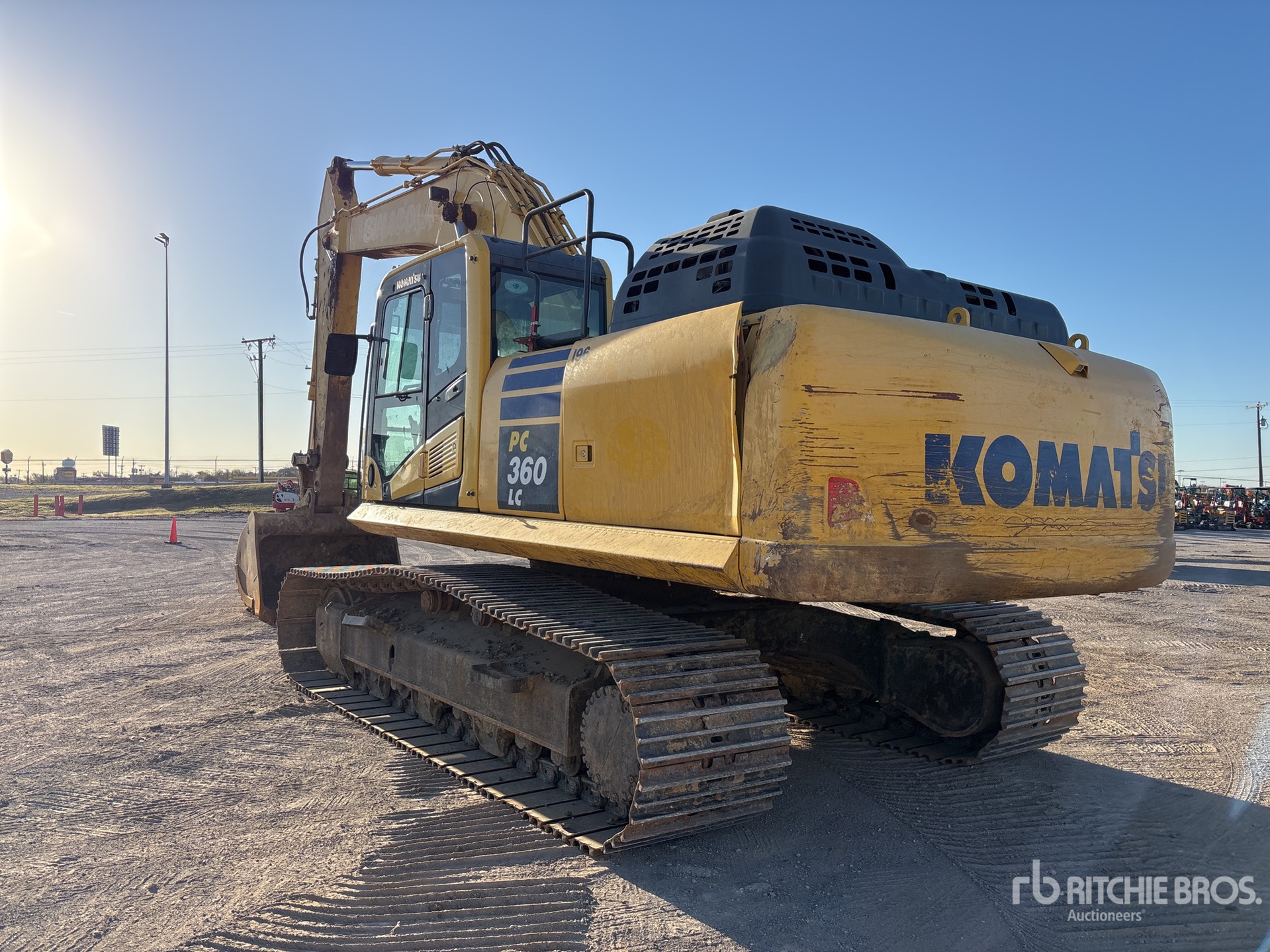 General Appearance with Foto, angolo posteriore sinistro