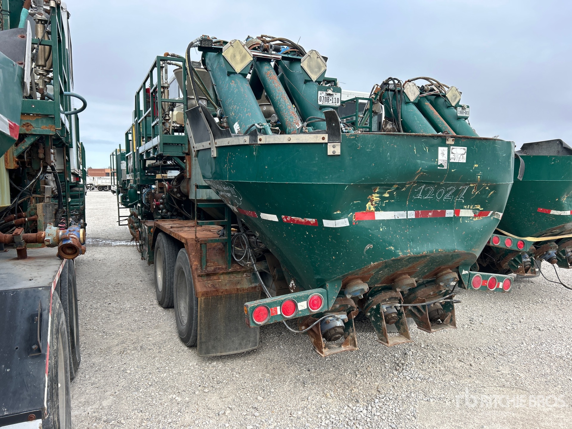 General Appearance with Imagen: esquina trasera izquierda