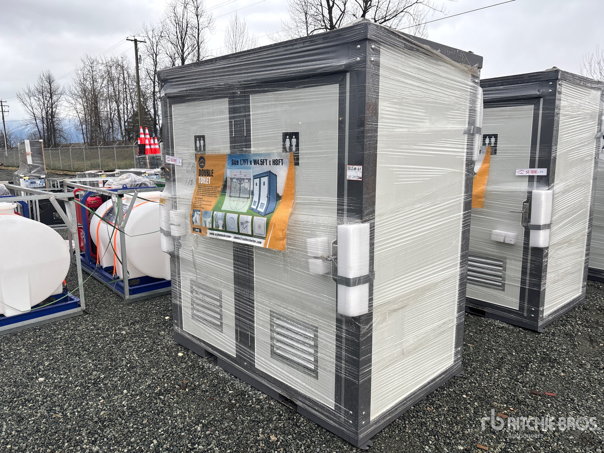 General Appearance with Picture, Left Front Corner