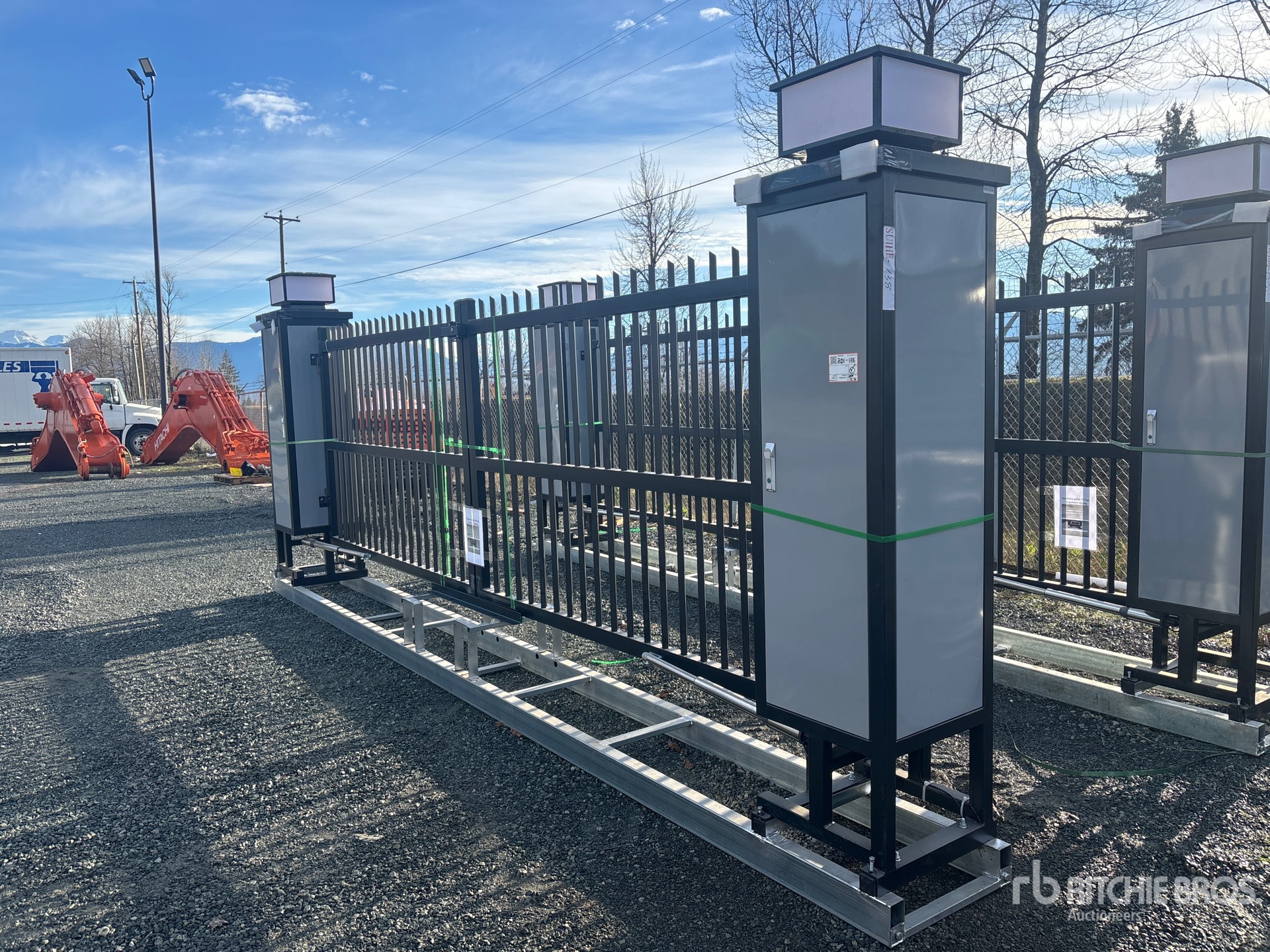 General Appearance with Foto, angolo anteriore sinistro