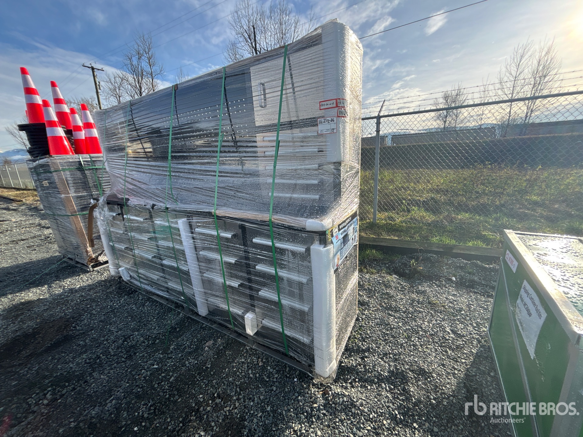 General Appearance with Picture, Left Front Corner