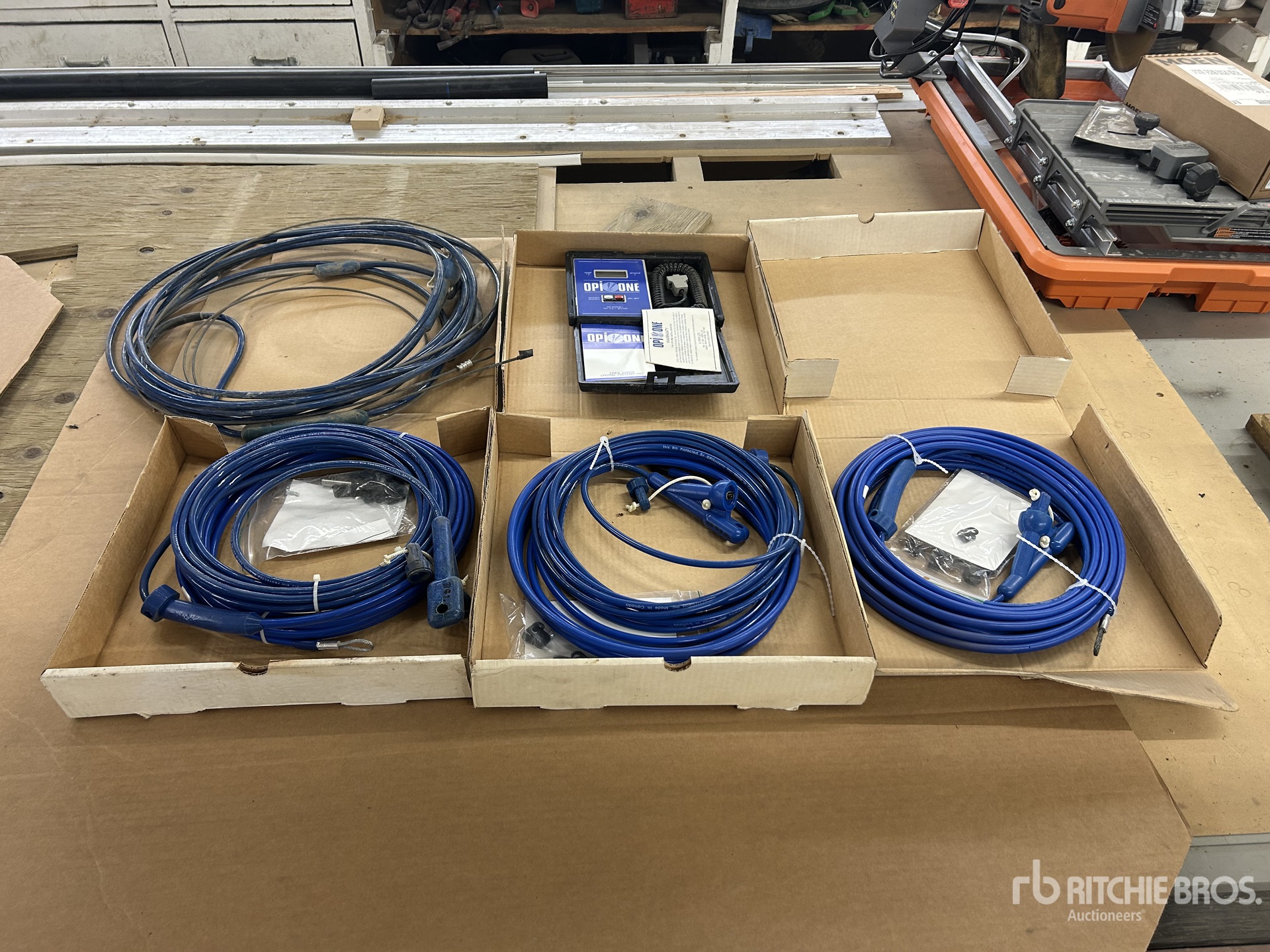 General Appearance with Featured Photo