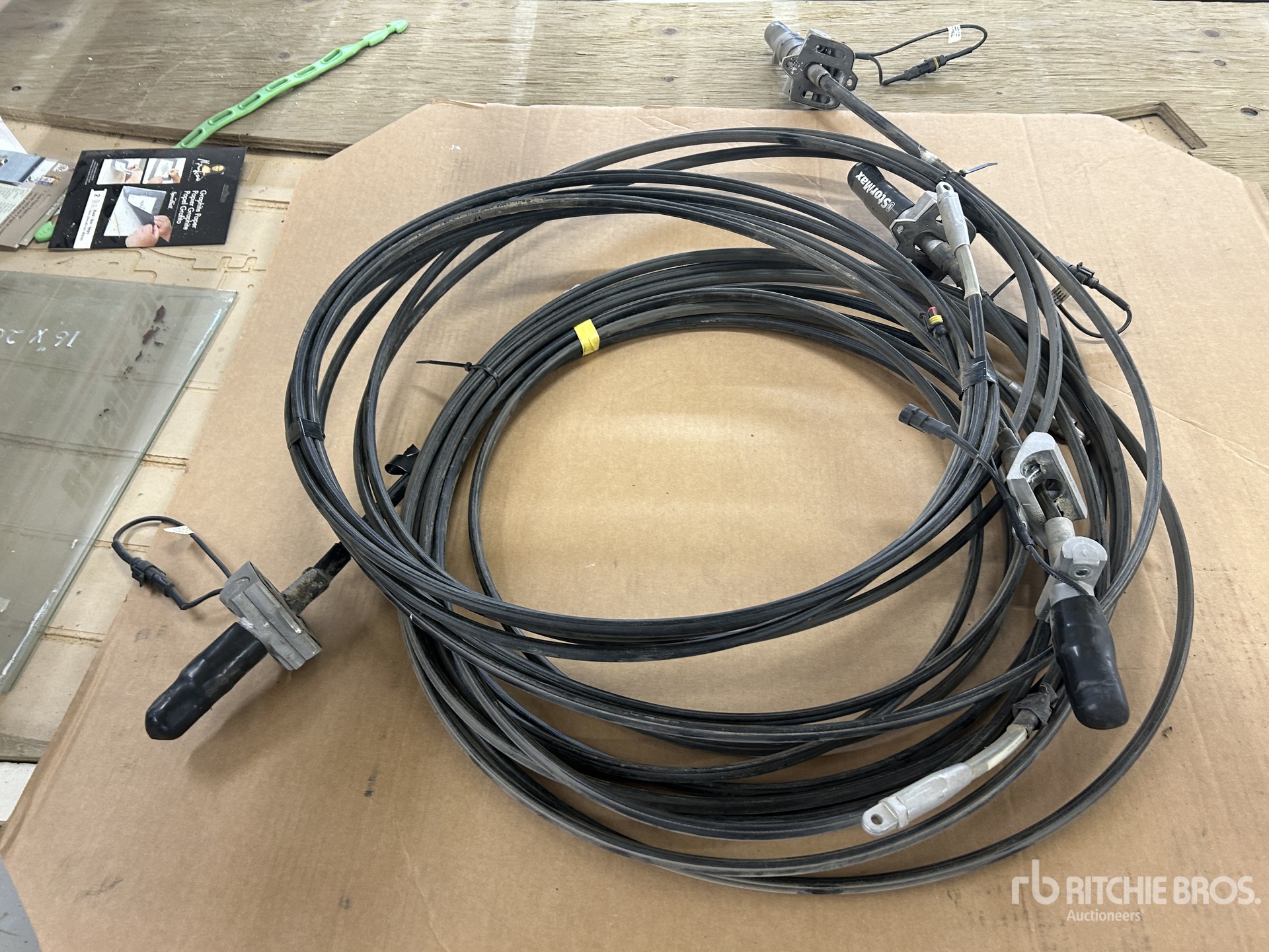 General Appearance with Featured Photo