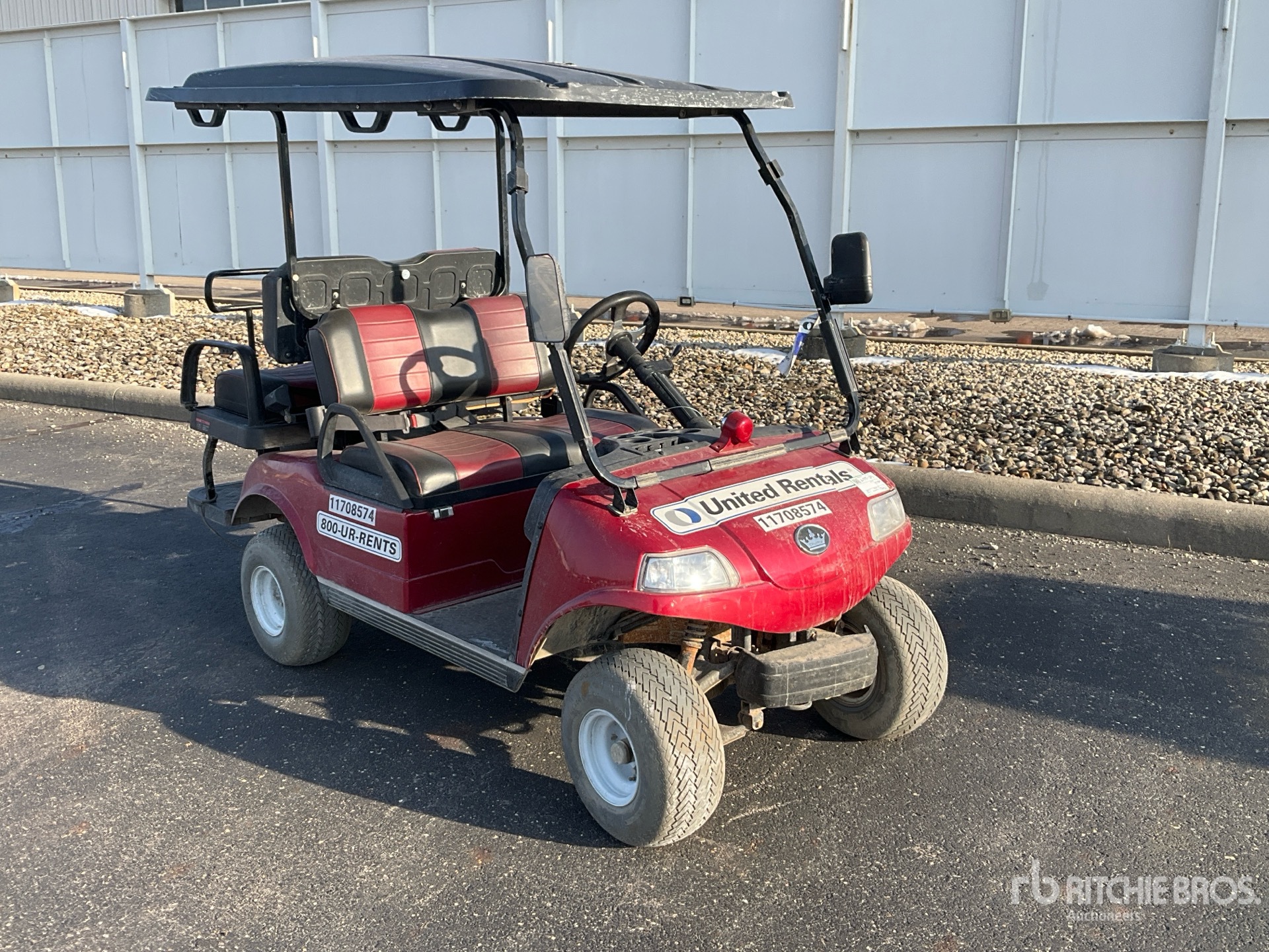 General Appearance with Bild, Ecke vorne rechts