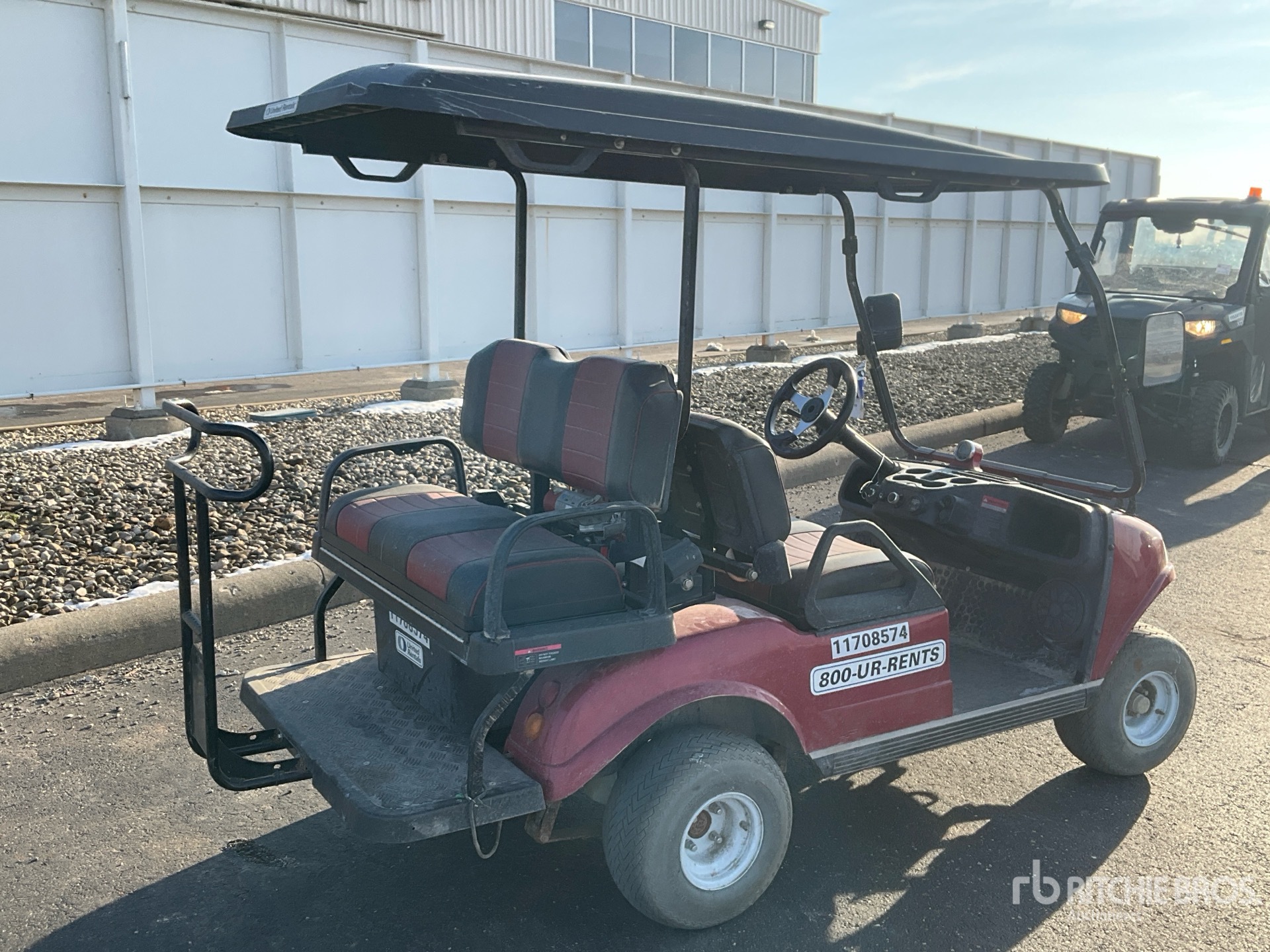 General Appearance with Bild, Ecke hinten rechts