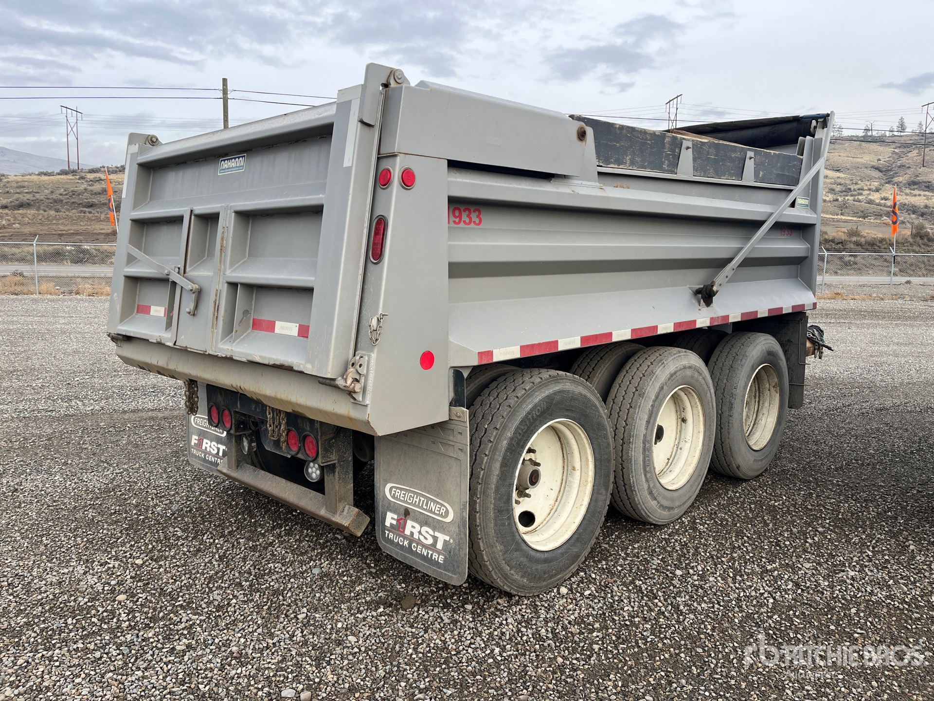 General Appearance with Imagen: esquina trasera derecha