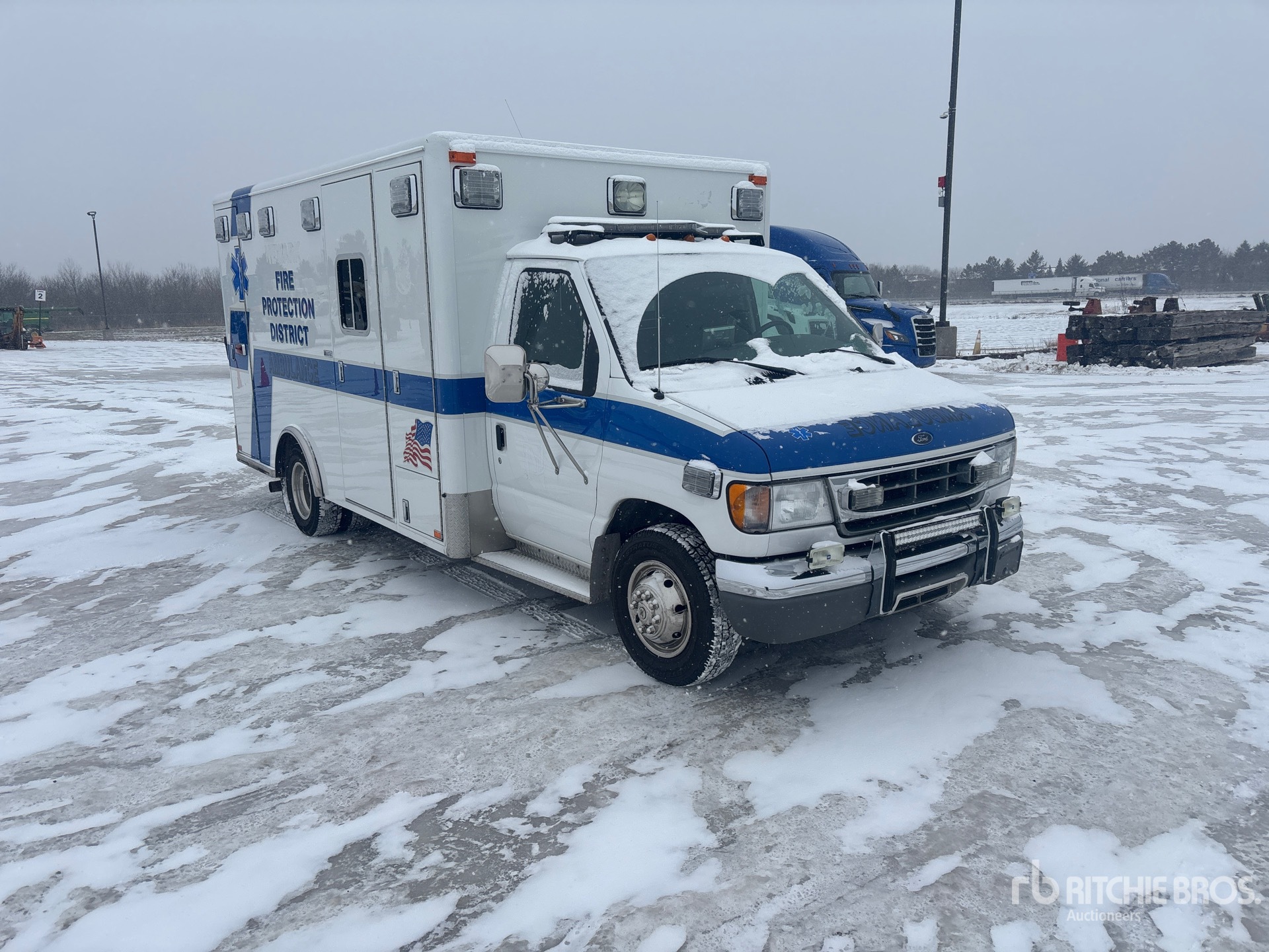 General Appearance with Picture, Right Front Corner