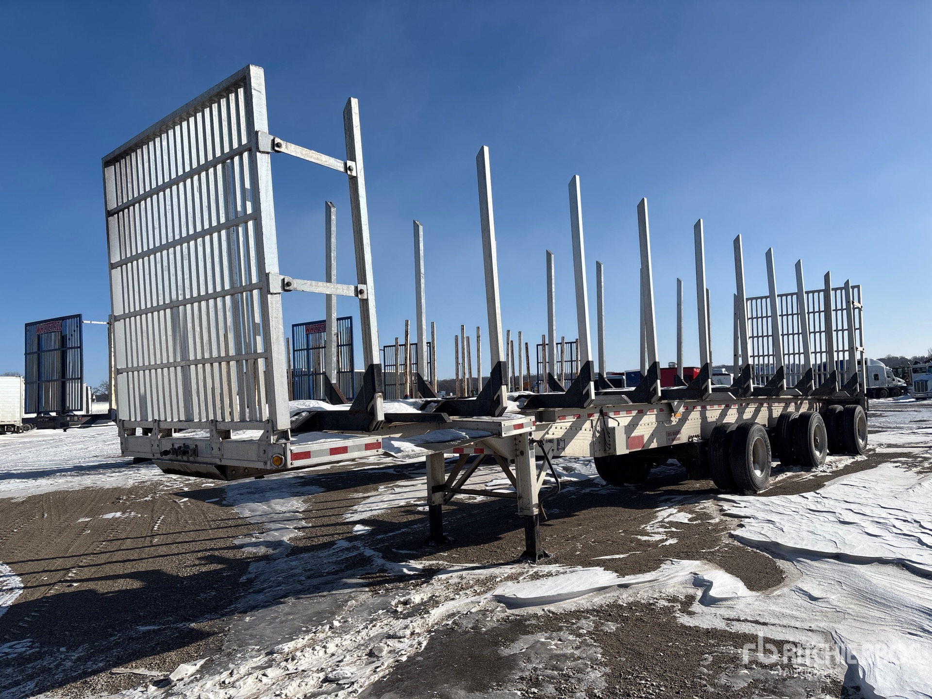 General Appearance with Foto, angolo anteriore sinistro