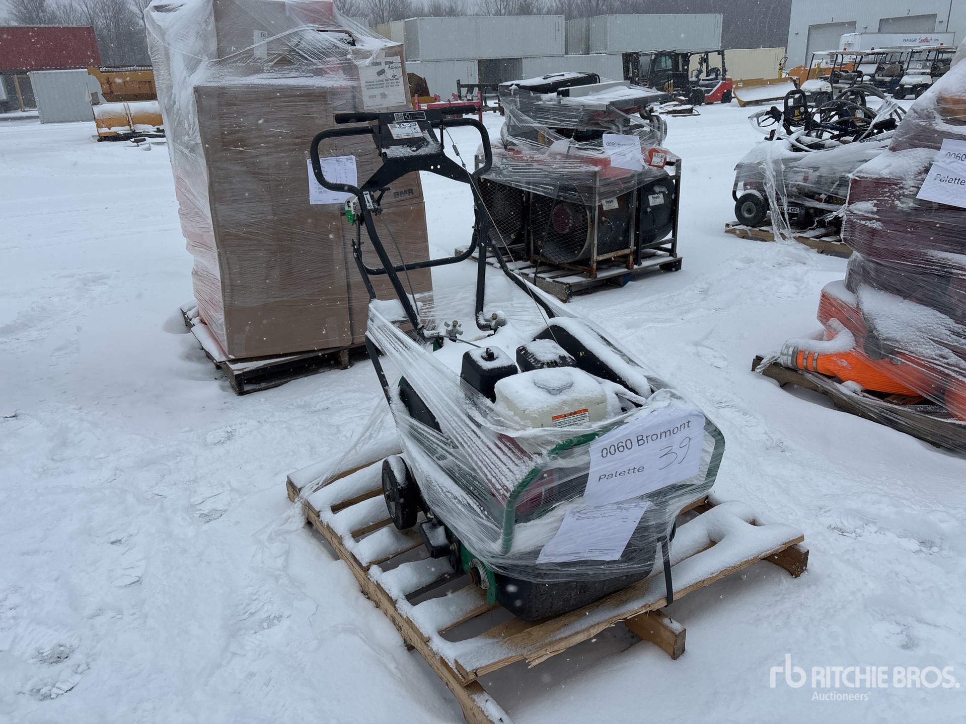 General Appearance with Picture, Right Front Corner