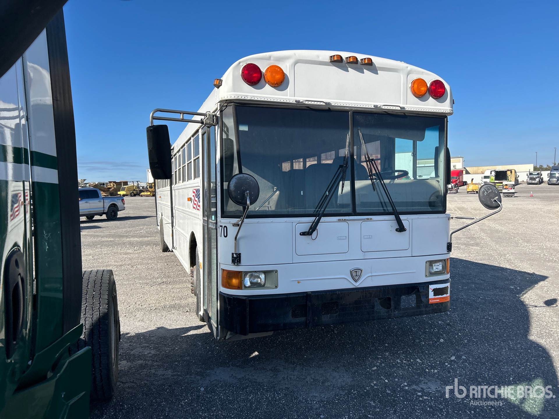 General Appearance with Imagen: esquina delantera derecha