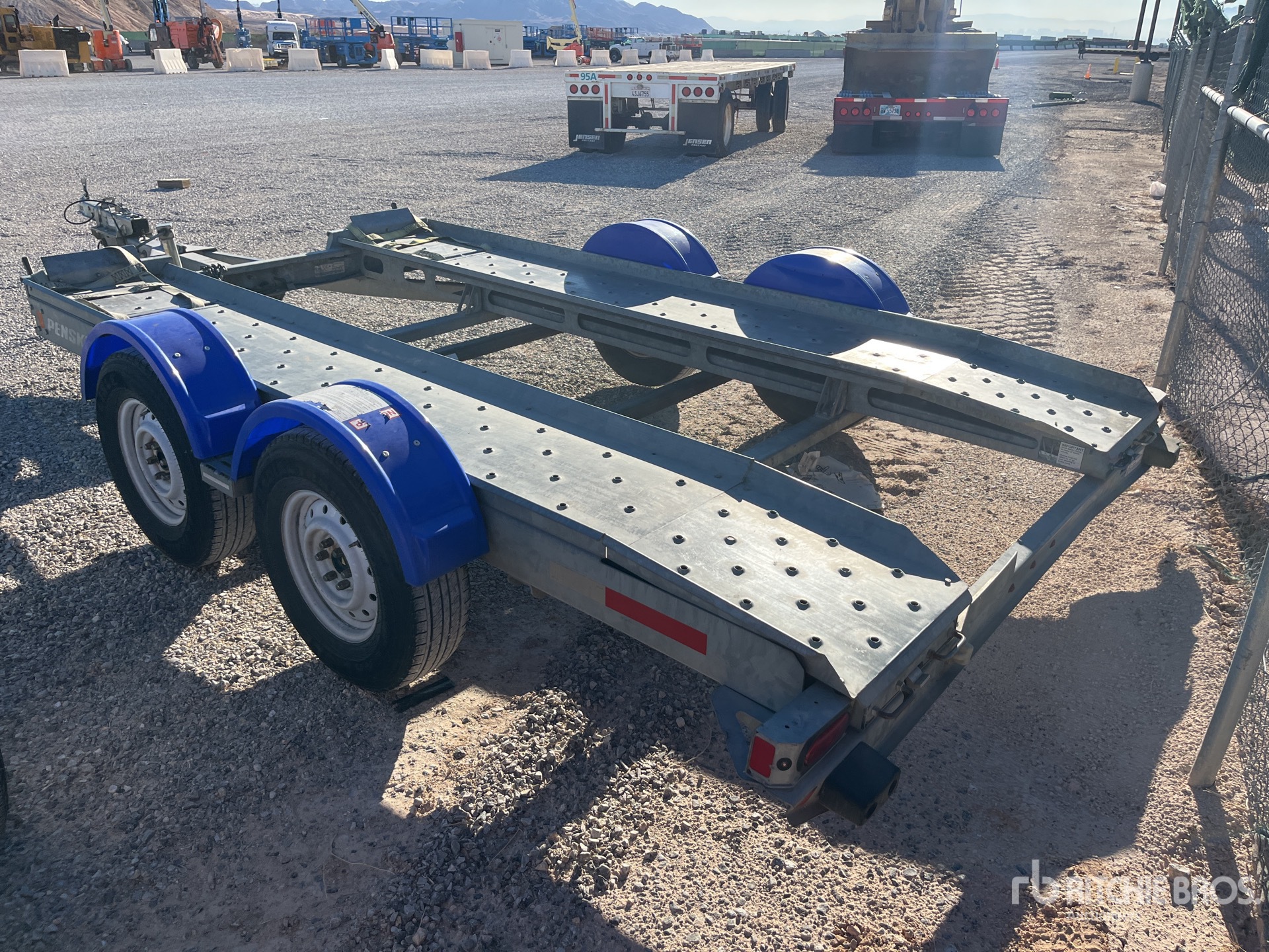 Aspect général with Image, coin arrière gauche