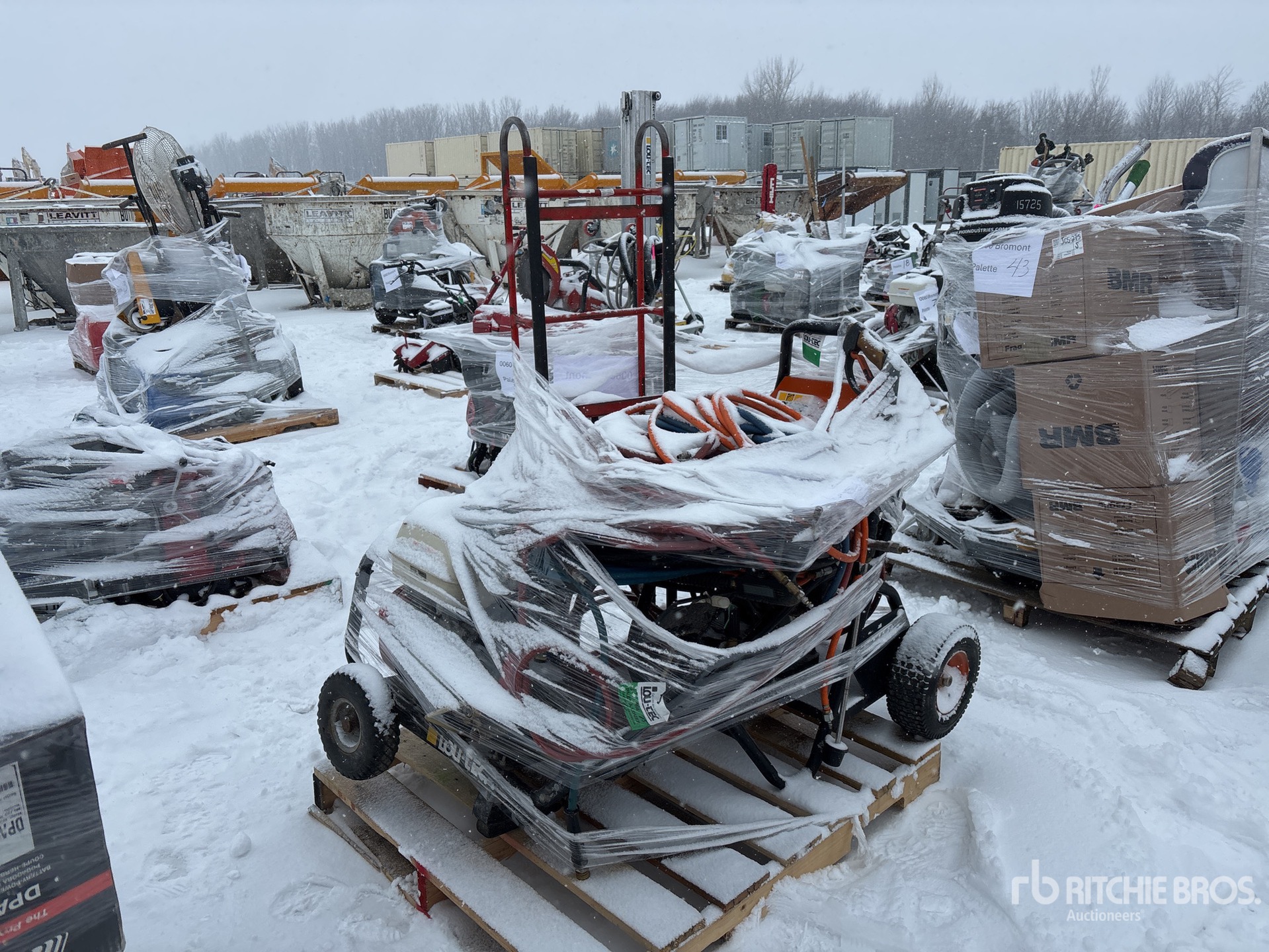 General Appearance with Picture, Left Front Corner