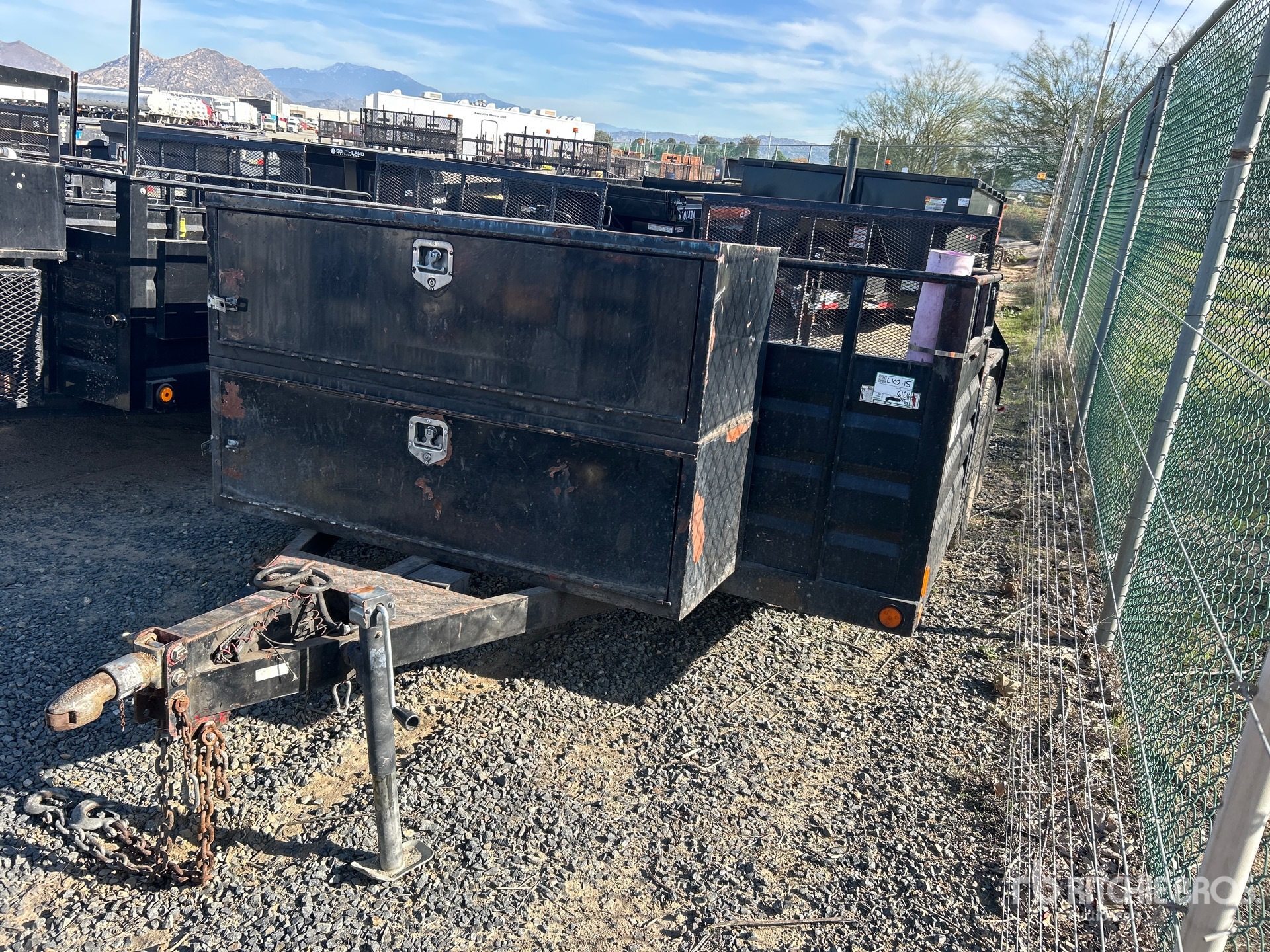 Aspect général with Image, coin avant gauche