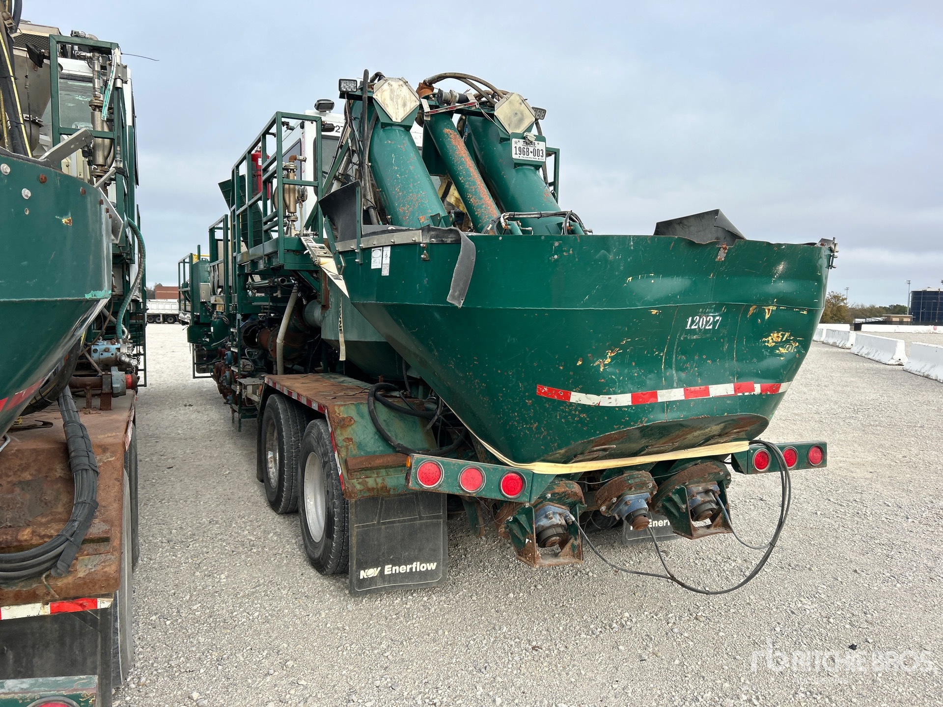 General Appearance with Imagen: esquina trasera izquierda