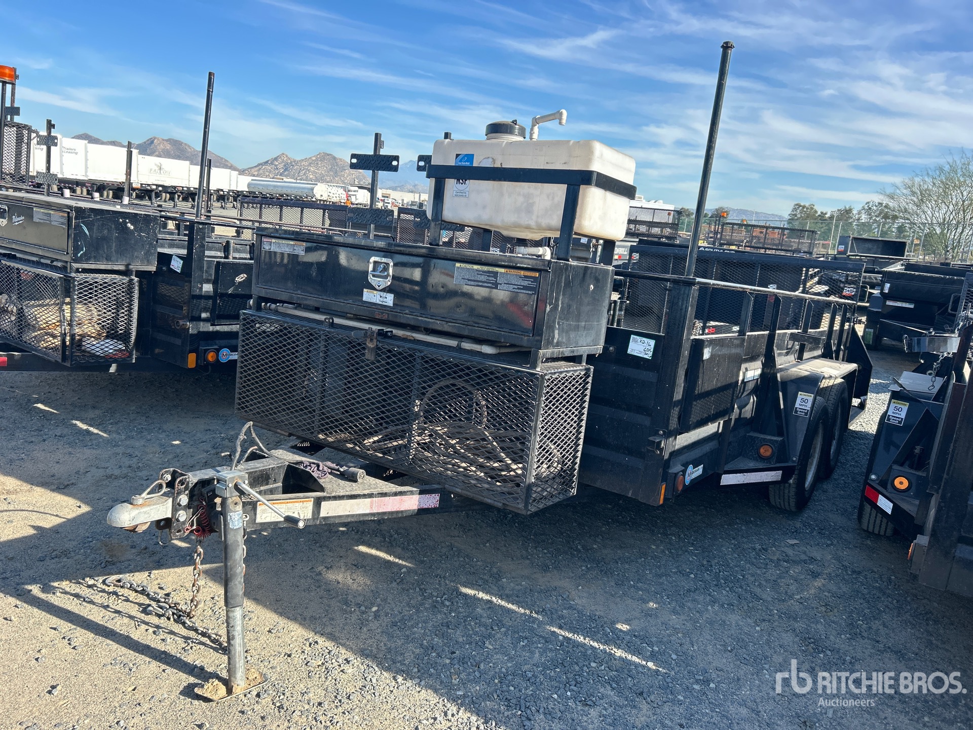 Aspect général with Image, coin avant gauche