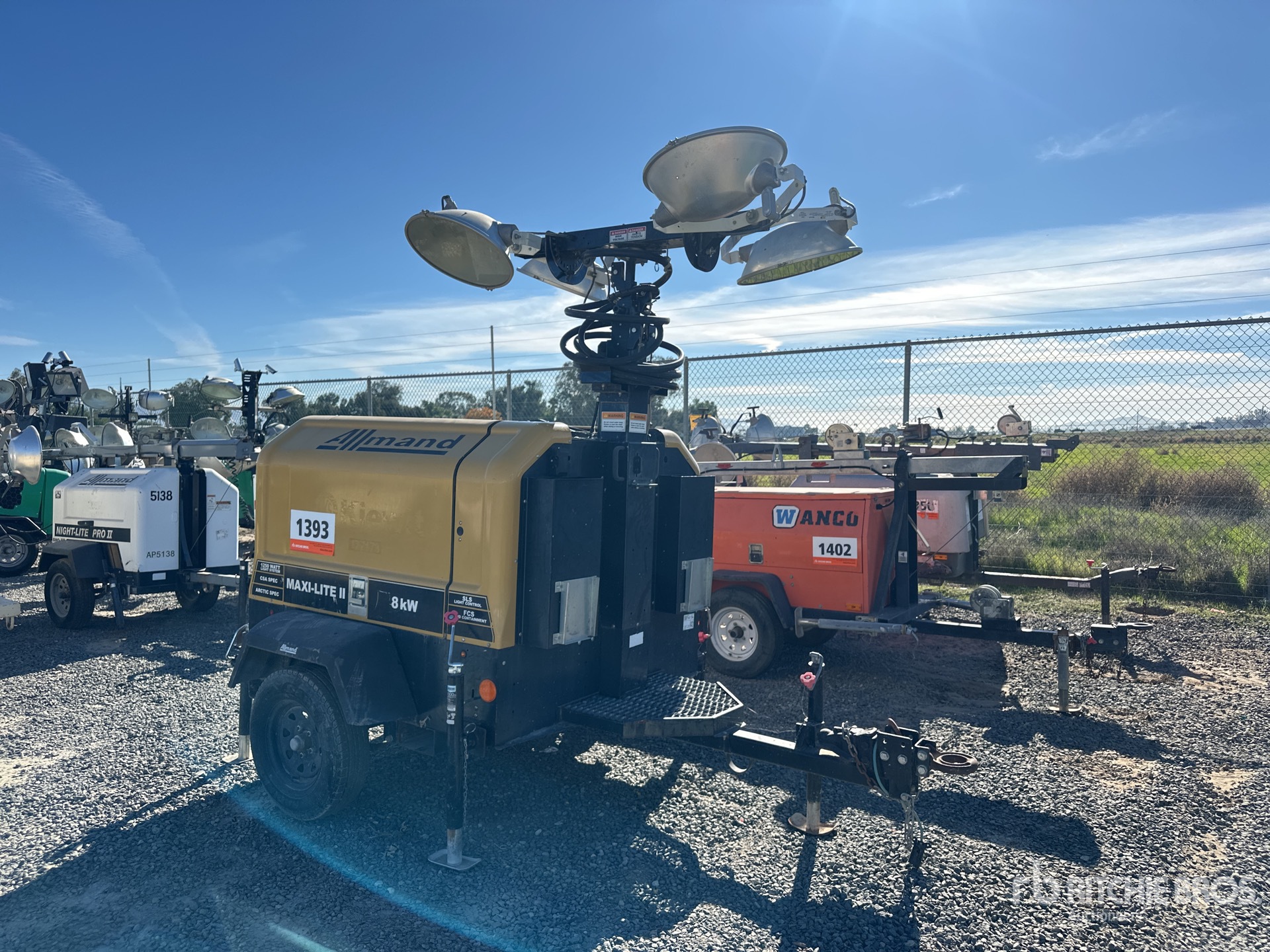 General Appearance with Foto, angolo anteriore destro