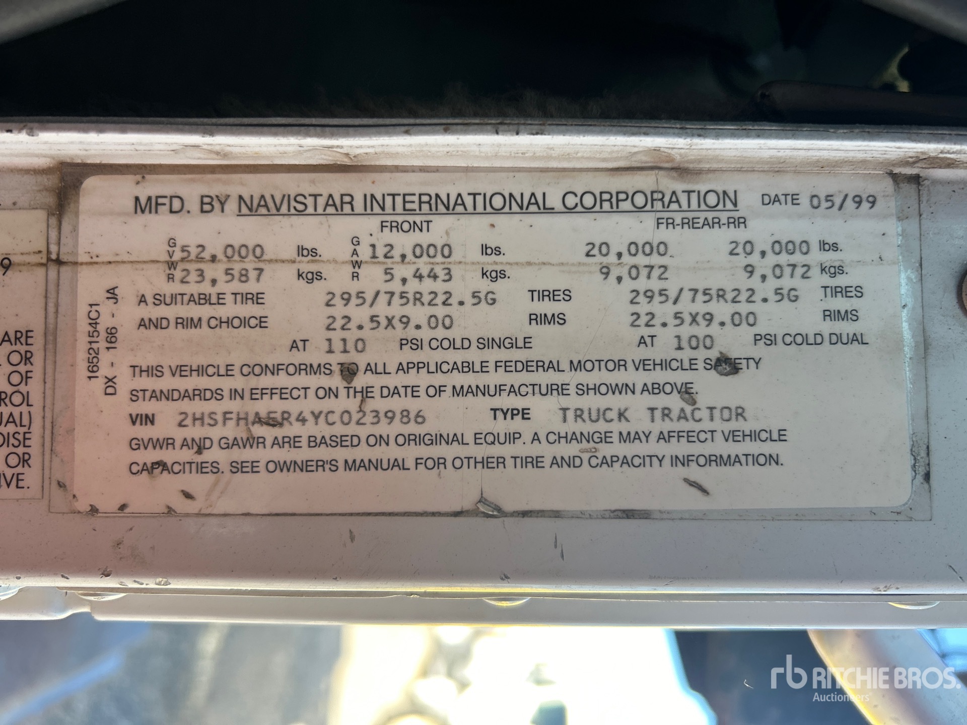 General Appearance with Numéro de série/Numéro d'identification du véhicule automobile