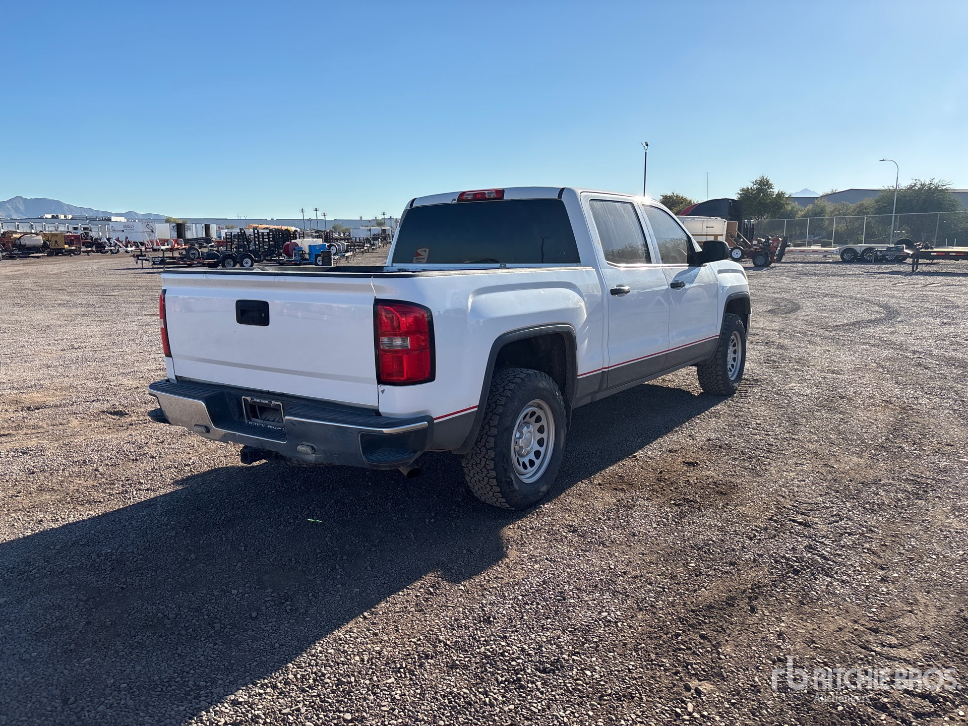 General Appearance with Imagen: esquina trasera derecha