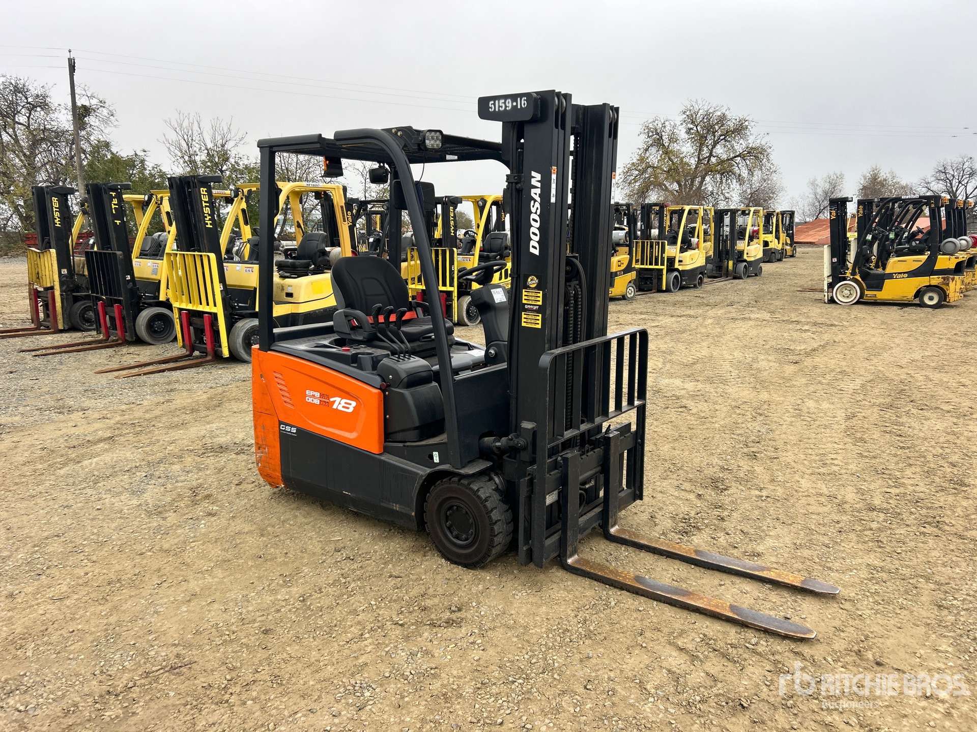 Aspect général with Image, coin avant droit