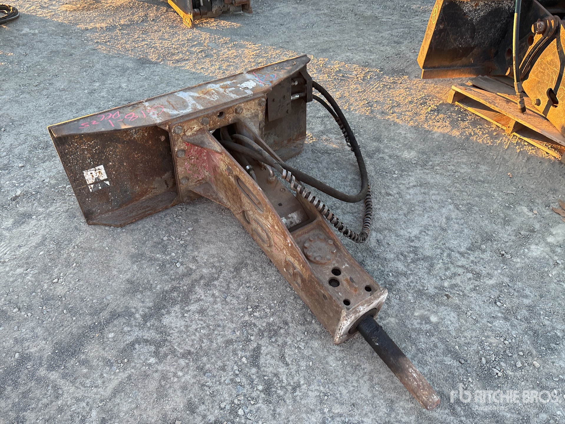 General Appearance with Foto, angolo posteriore sinistro