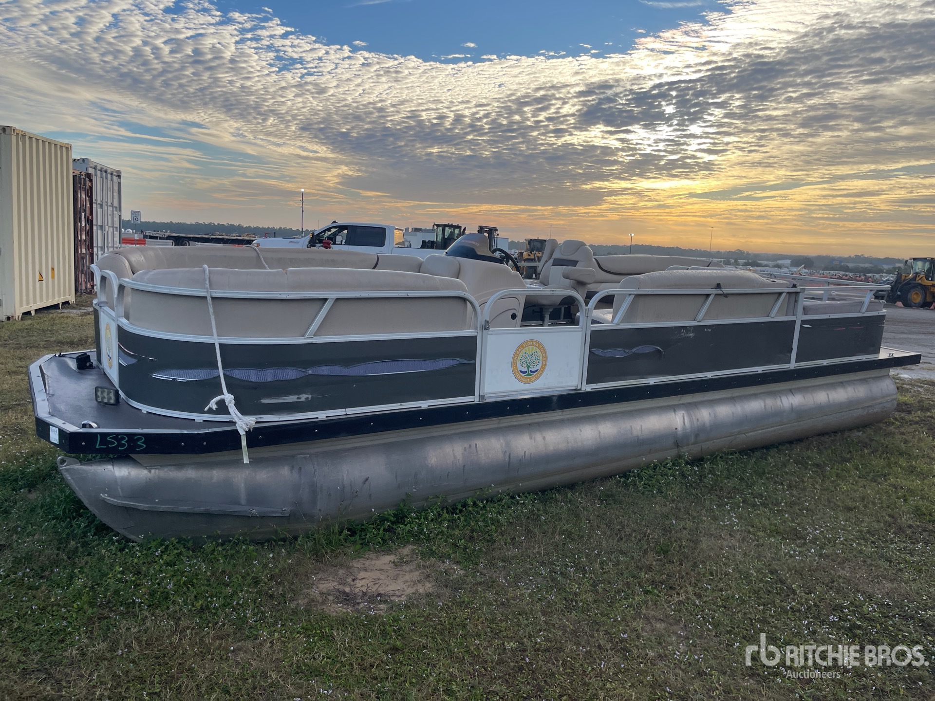 General Appearance with Featured Photo