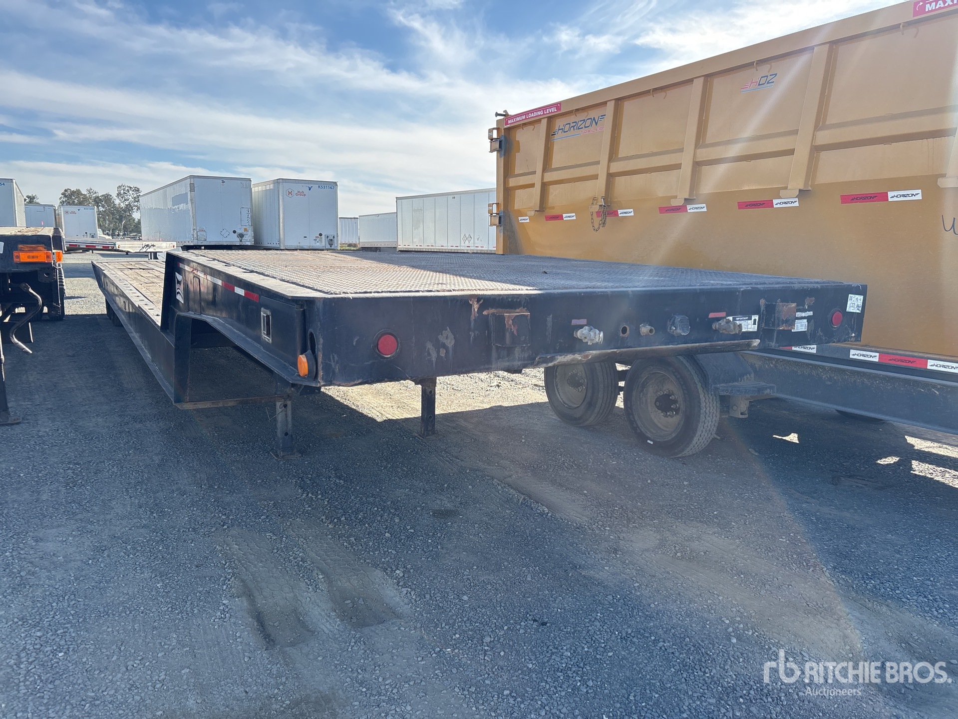 General Appearance with Image, coin avant droit