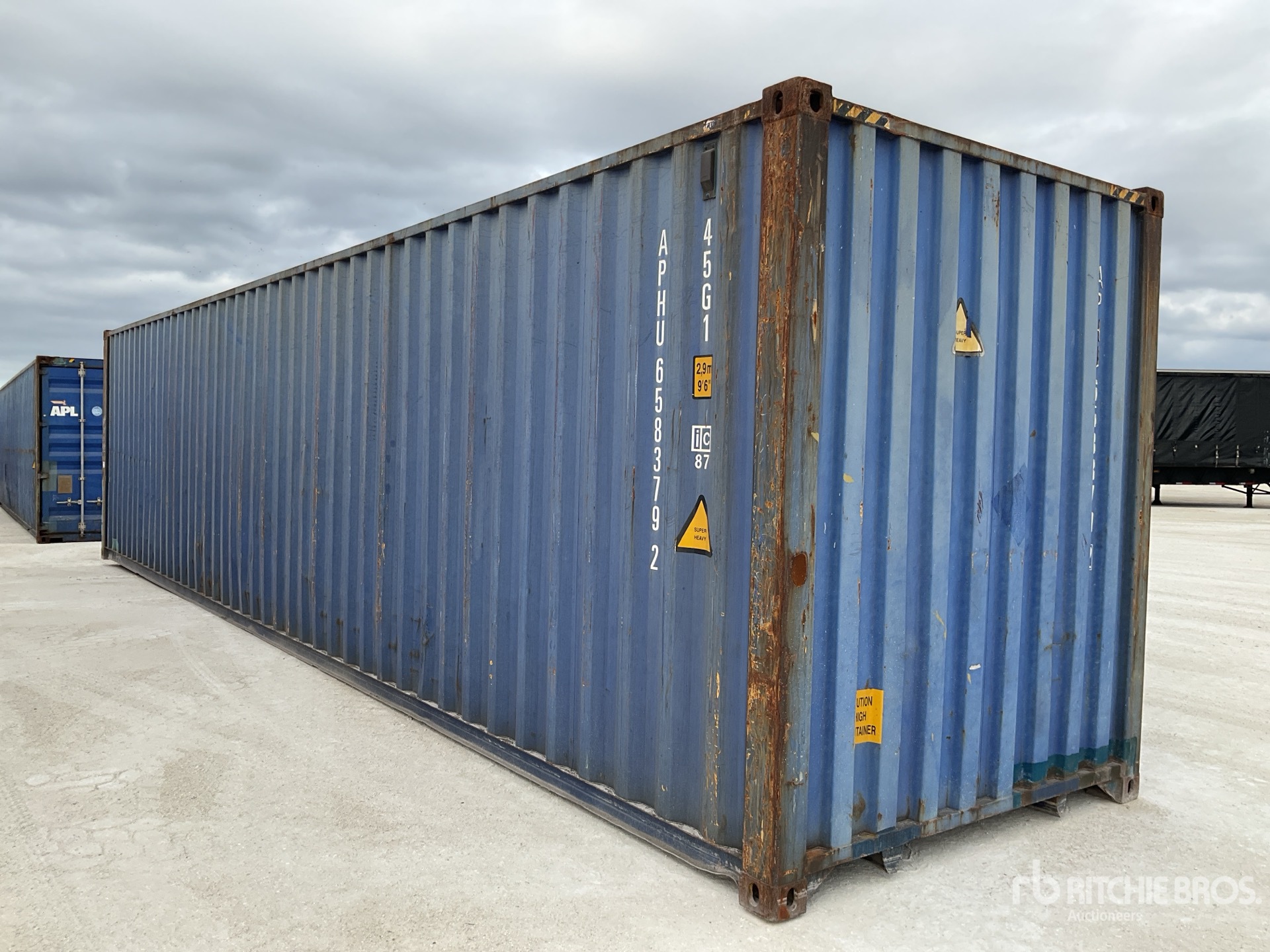 General Appearance with Picture, Right Front Corner