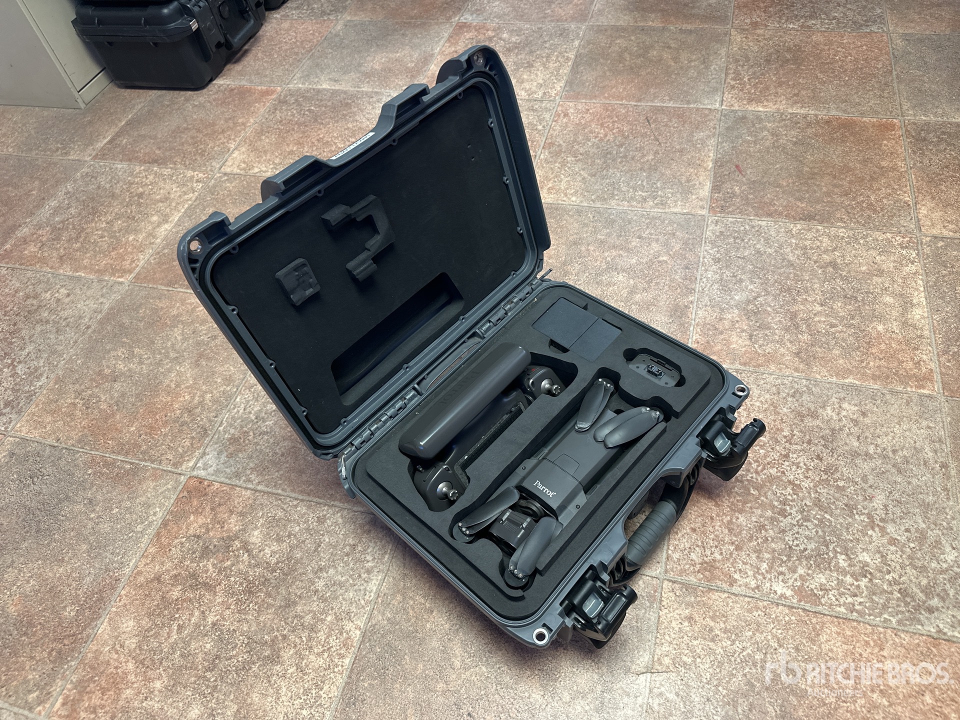 Aspect général with Image, coin avant gauche