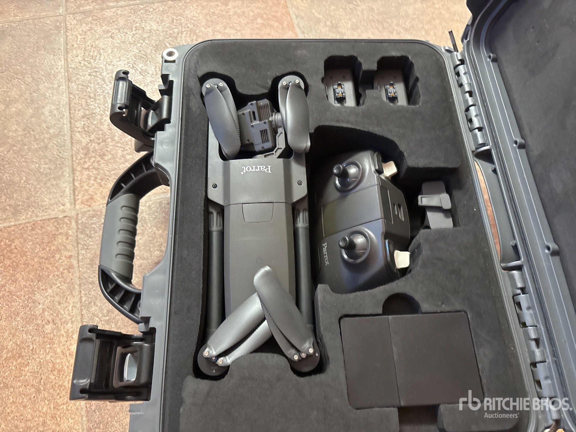 Aspect général with Image, coin arrière gauche