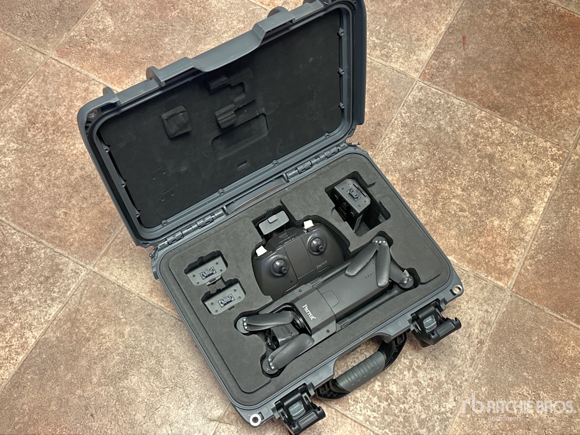 Aspect général with Image, coin avant gauche