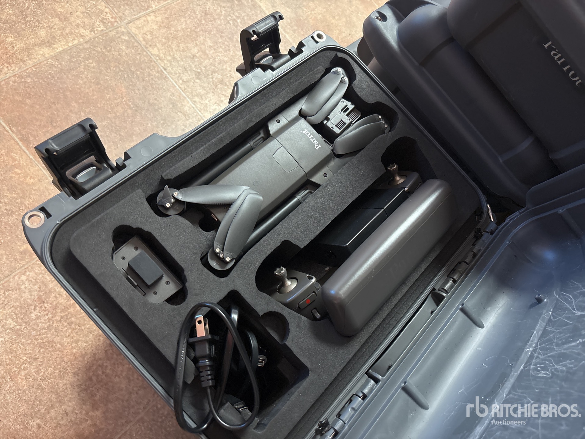 Aspect général with Image, coin arrière gauche