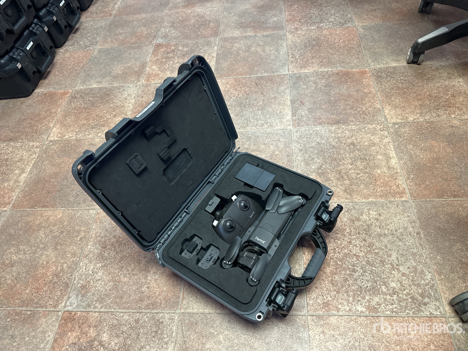 Aspect général with Image, coin avant gauche