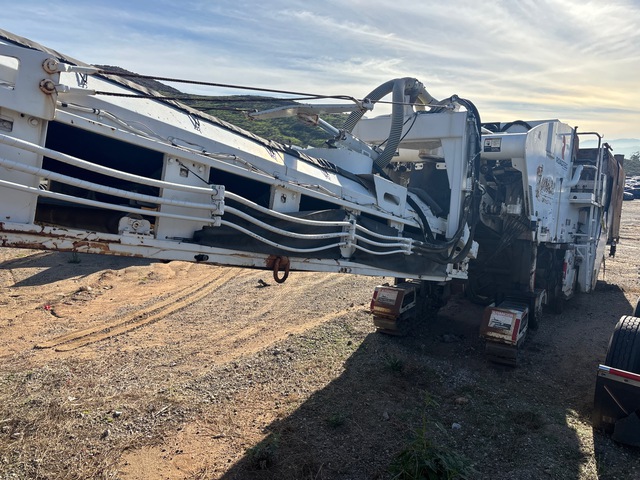 2019 Roadtec RX700E Tracked Cold Planer (Inoperable)