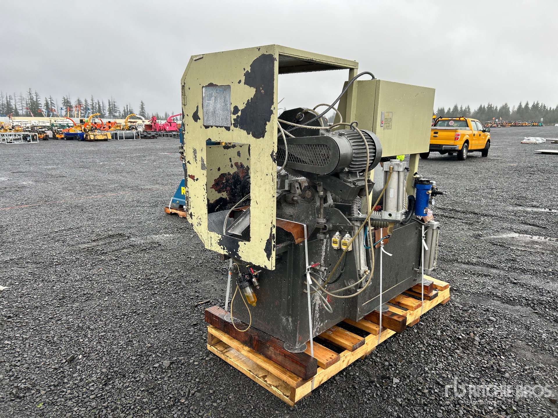 General Appearance with Bild, Ecke hinten links