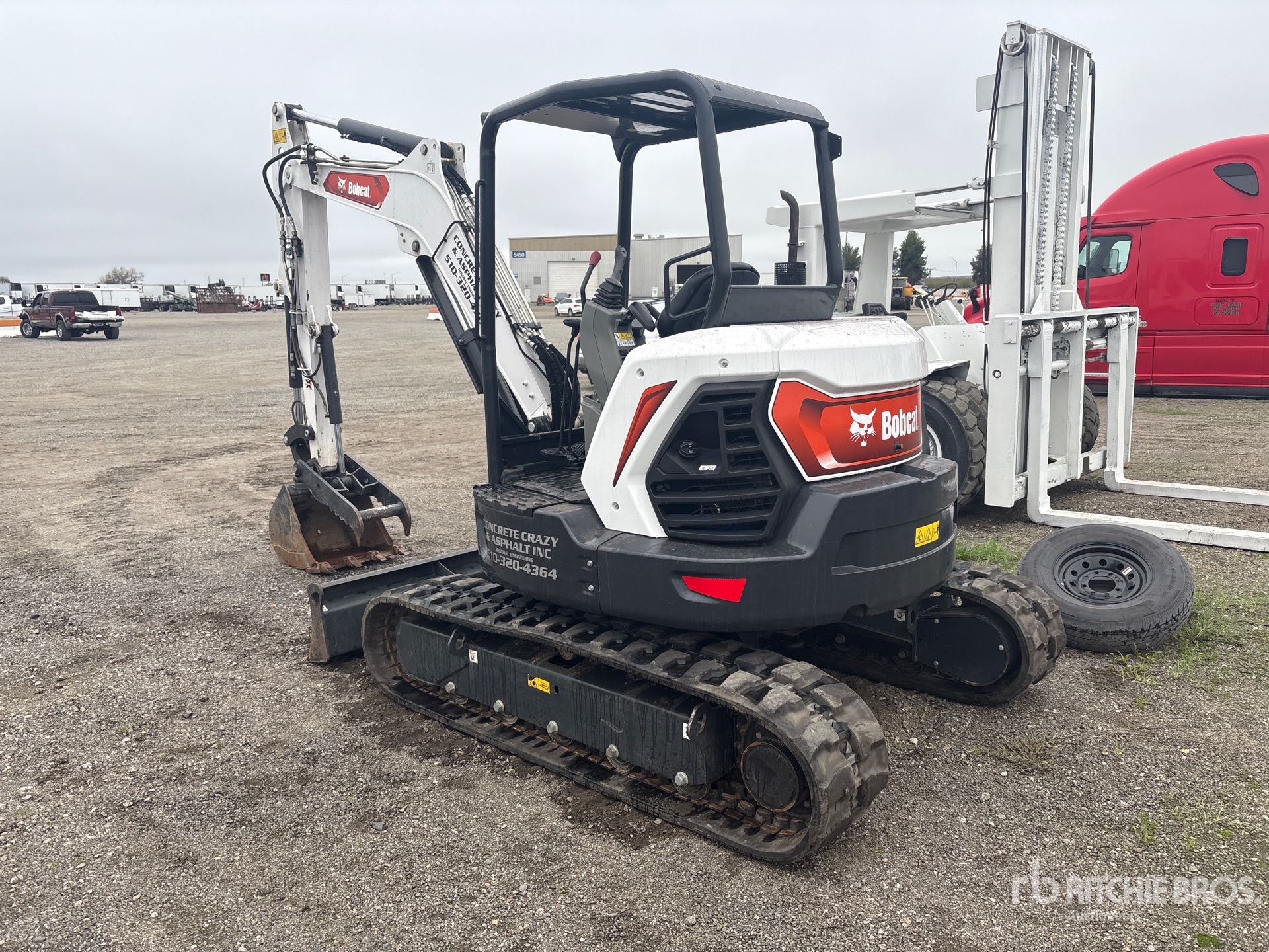 General Appearance with Picture, Left Rear Corner