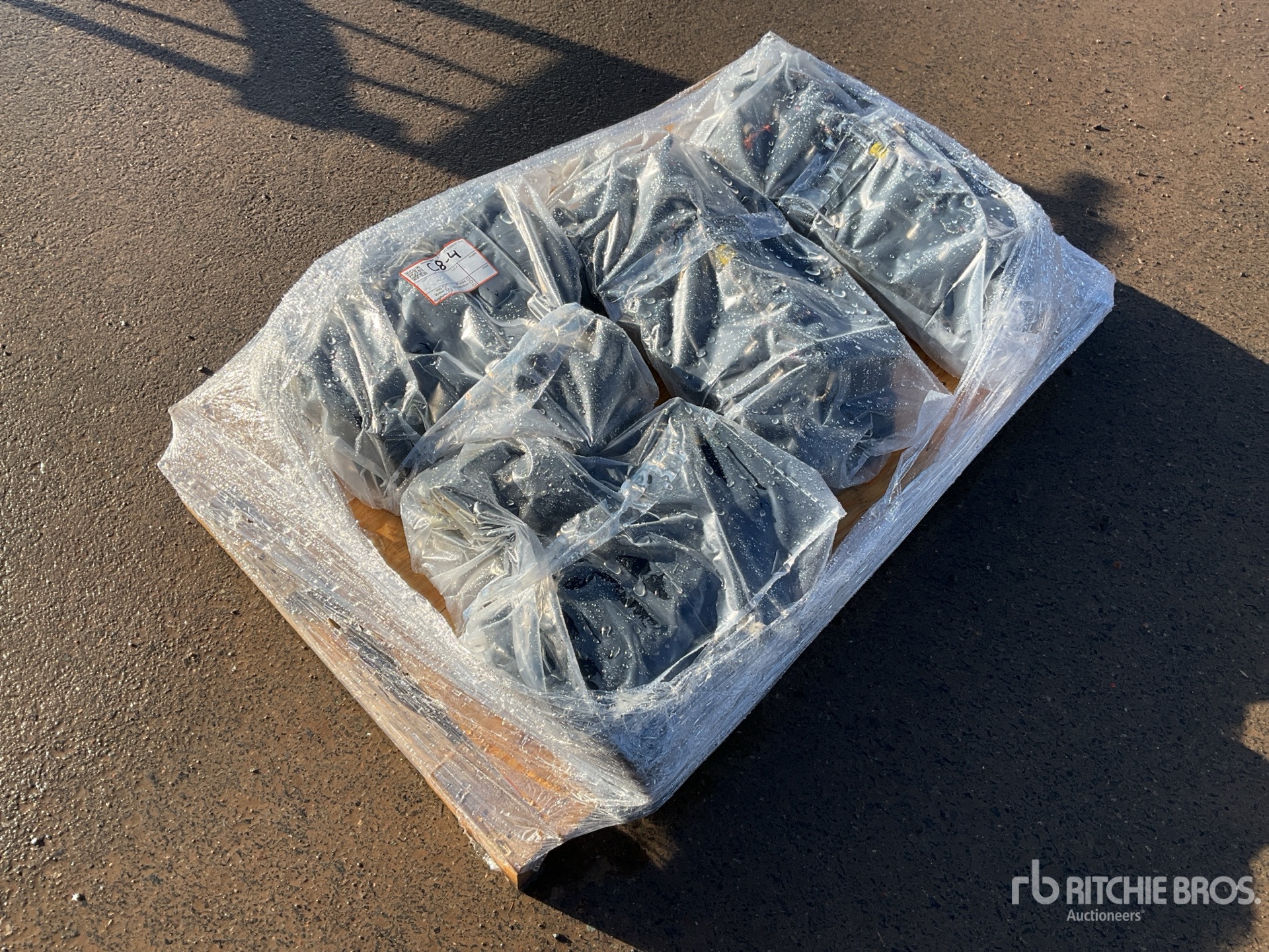 Aspect général with Image, coin avant droit