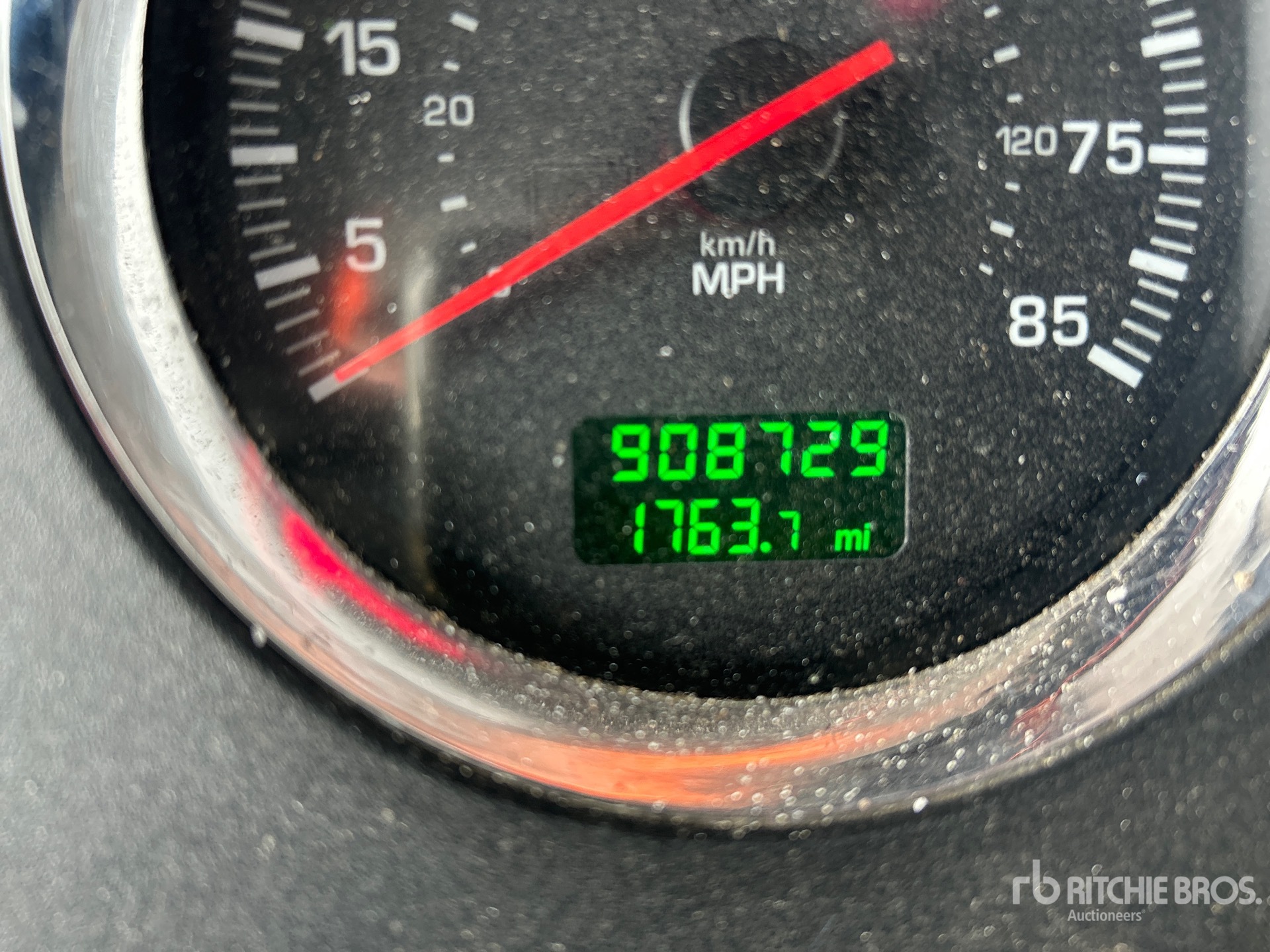 General Appearance with Horímetro / Odómetro