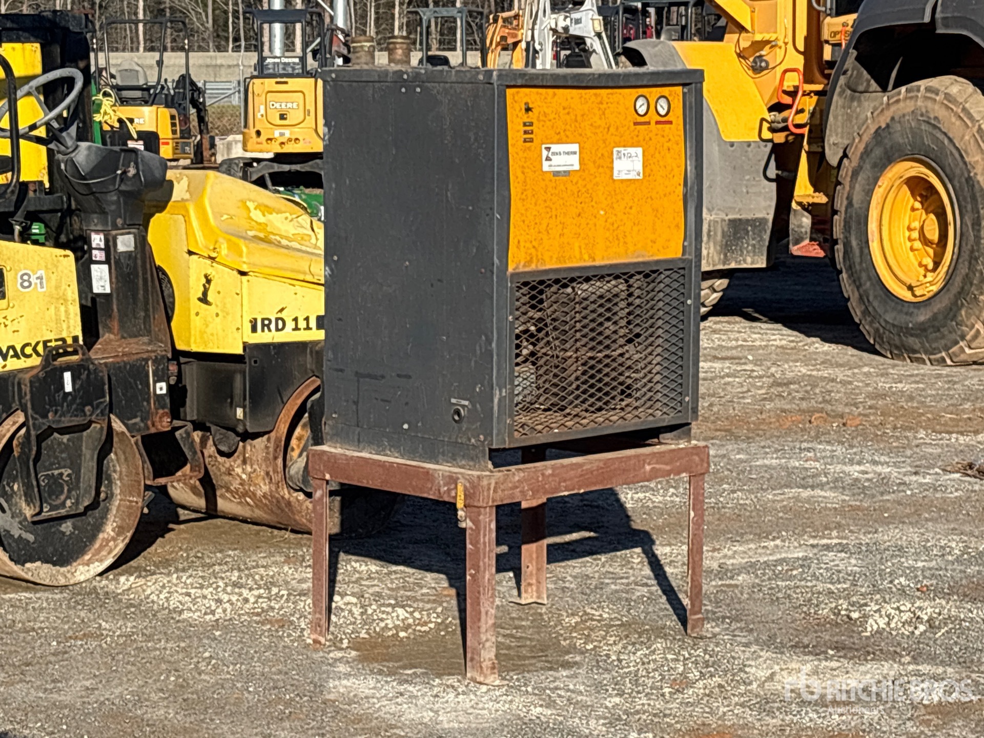 General Appearance with Picture, Right Front Corner