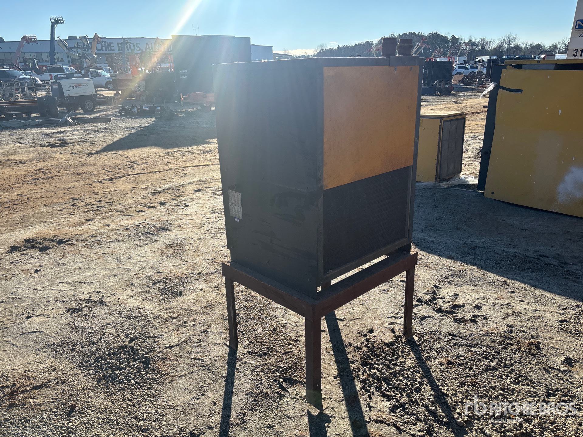 General Appearance with Picture, Left Rear Corner