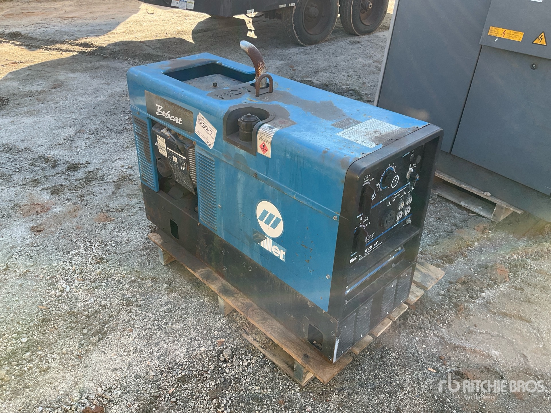 General Appearance with Foto, angolo anteriore destro